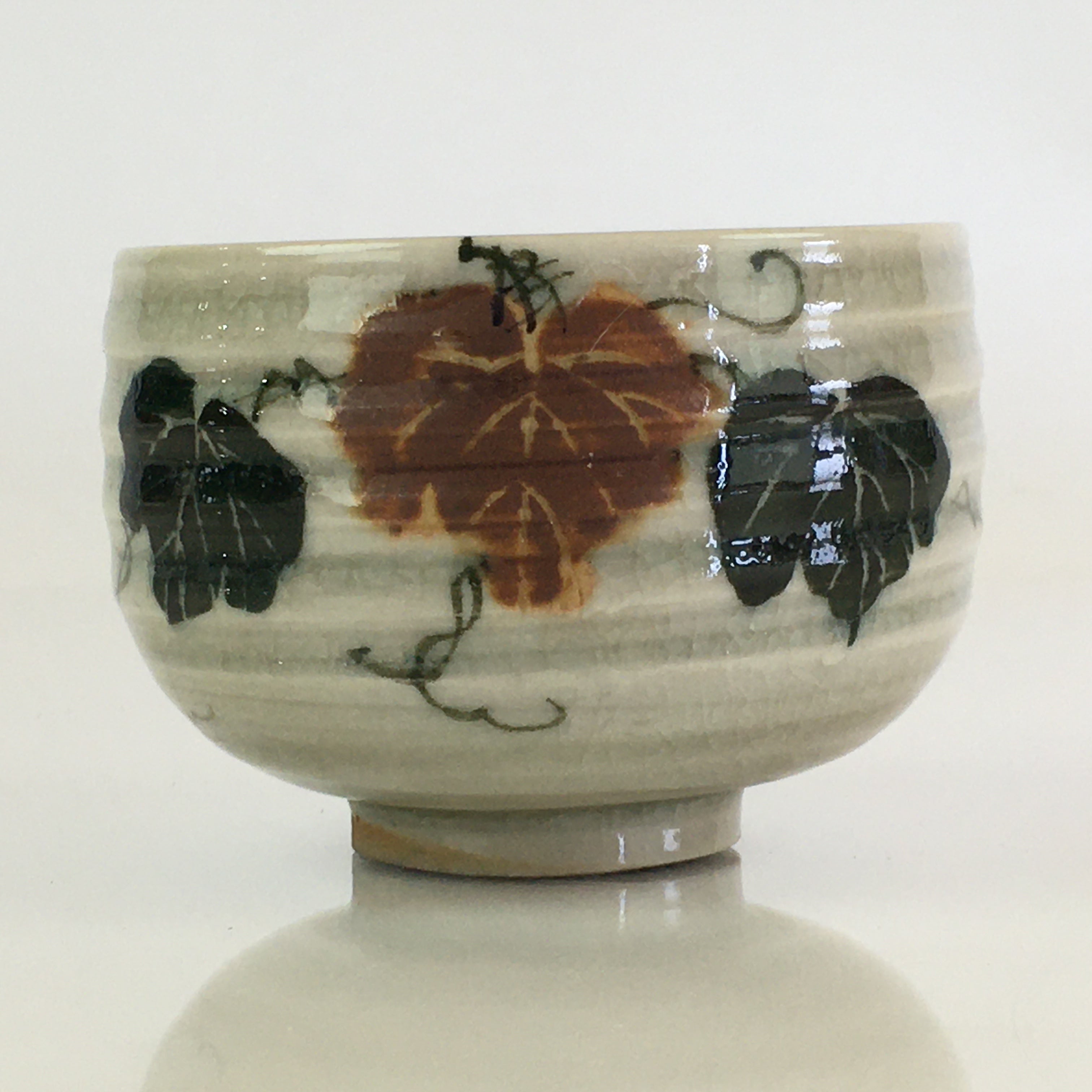 Japanese Ceramic Teacup Yunomi Vtg Vine Plant Leaves Sencha TC303