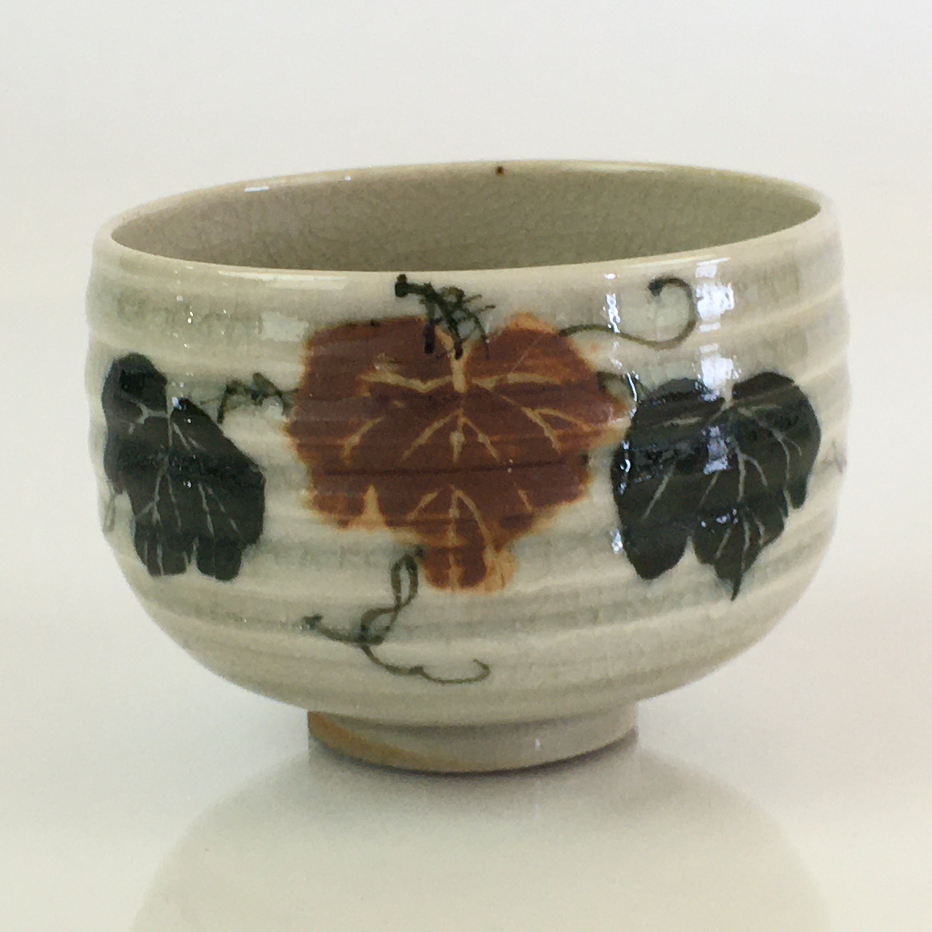 Japanese Ceramic Teacup Yunomi Vtg Vine Plant Leaves Sencha TC303
