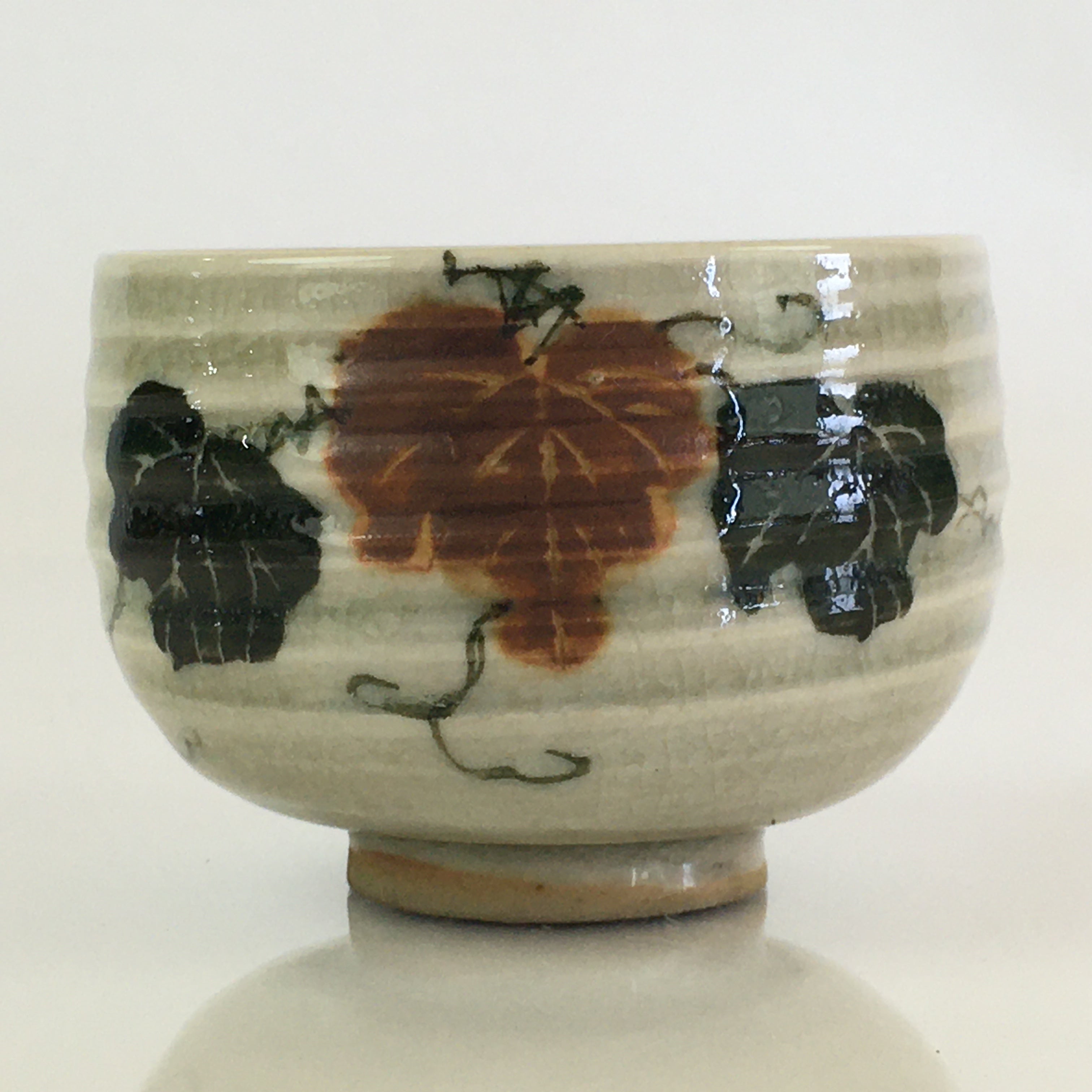 Japanese Ceramic Teacup Yunomi Vtg Vine Plant Leaves Sencha TC304