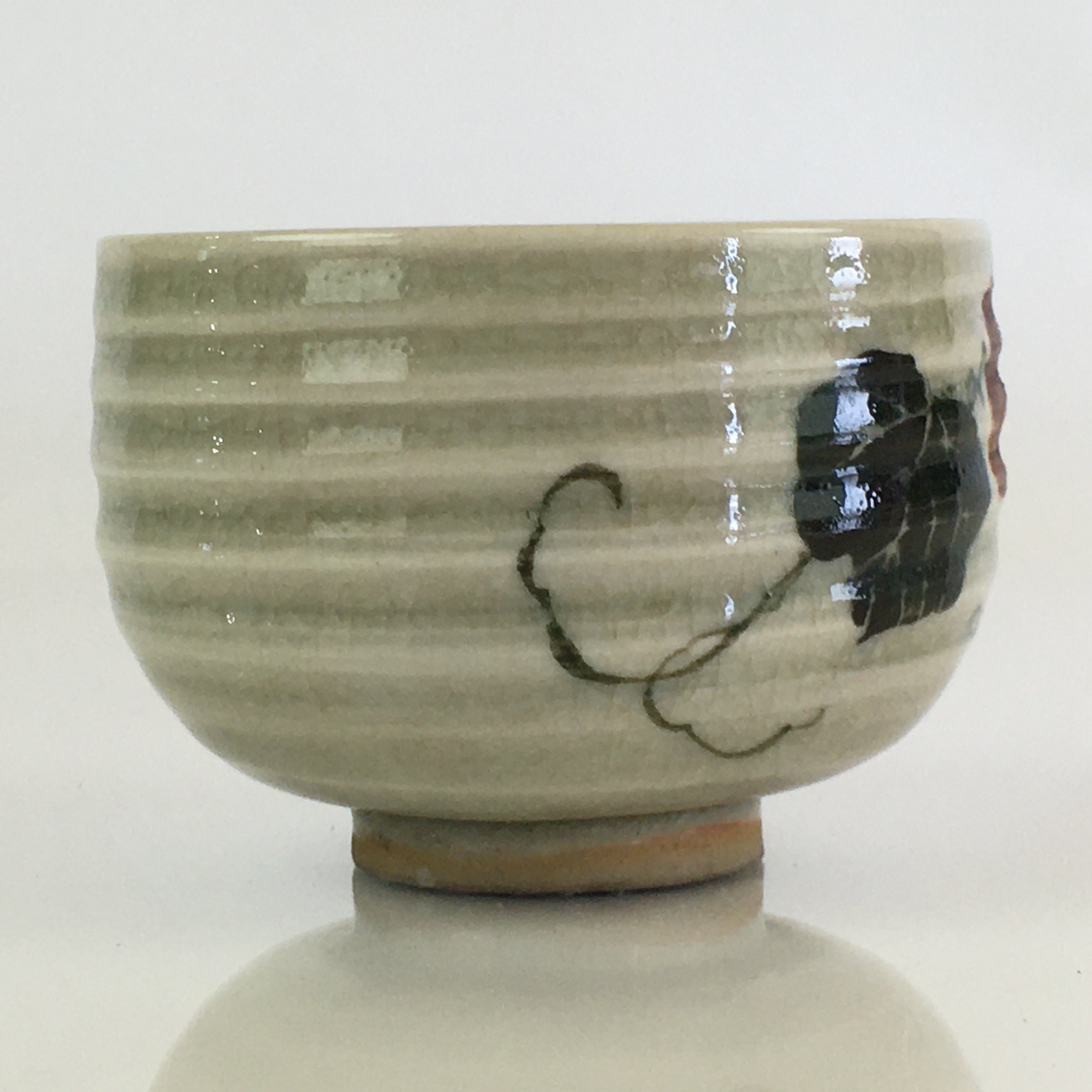 Japanese Ceramic Teacup Yunomi Vtg Vine Plant Leaves Sencha TC304