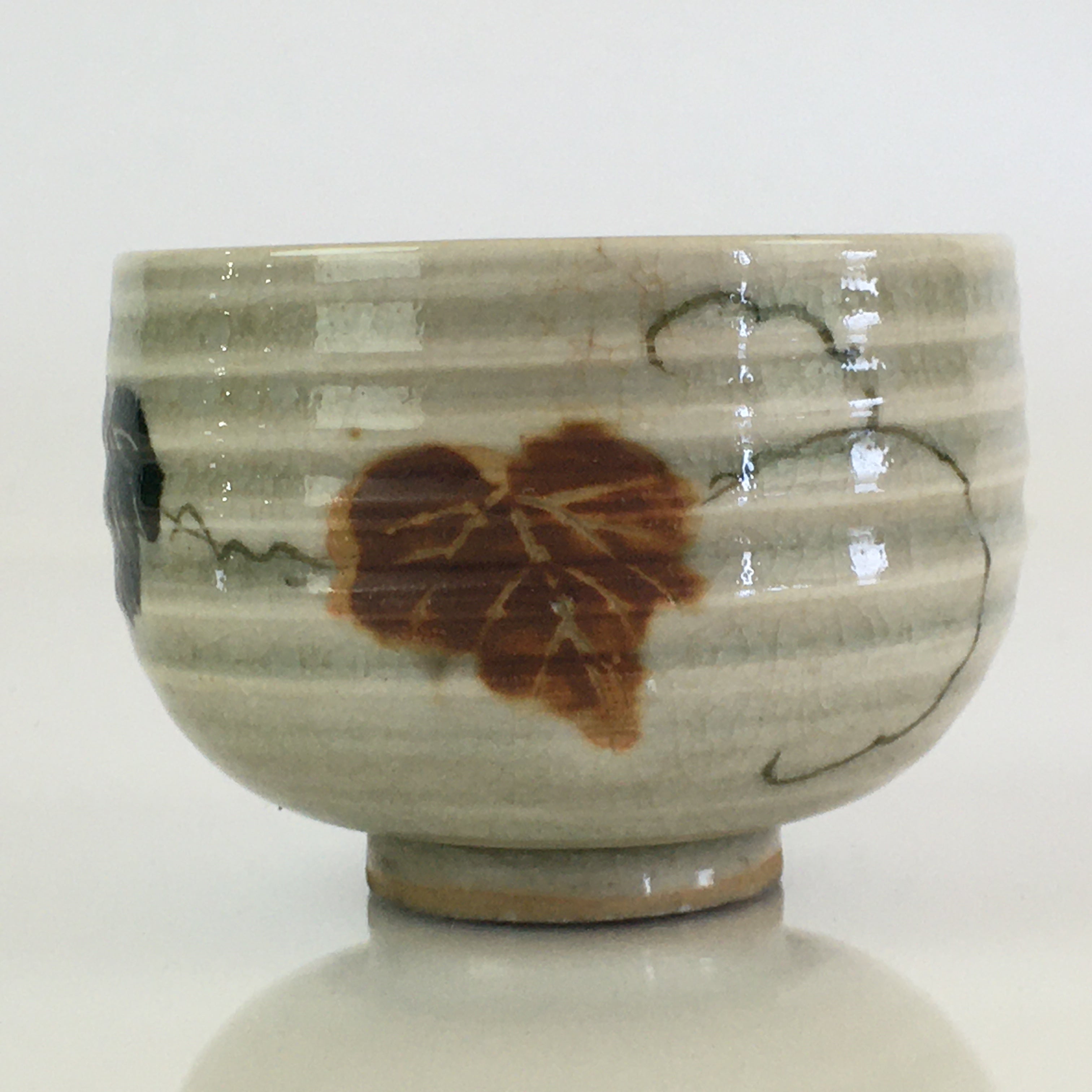 Japanese Ceramic Teacup Yunomi Vtg Vine Plant Leaves Sencha TC304