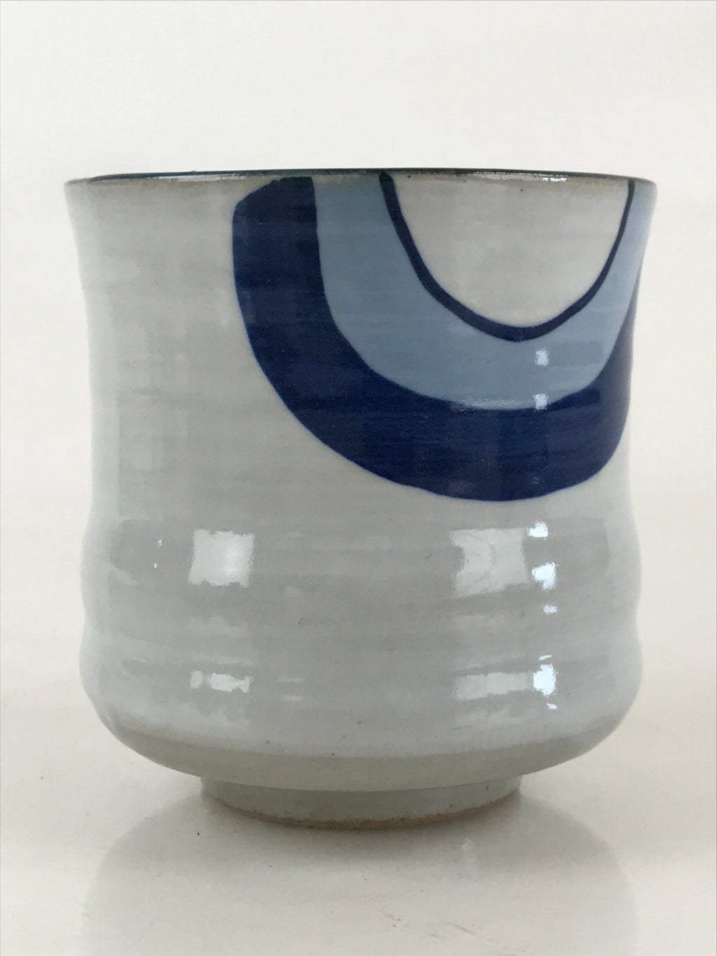 Japanese Ceramic Teacup Yunomi Vtg White Glaze Blue Semicircle Green Tea TC331