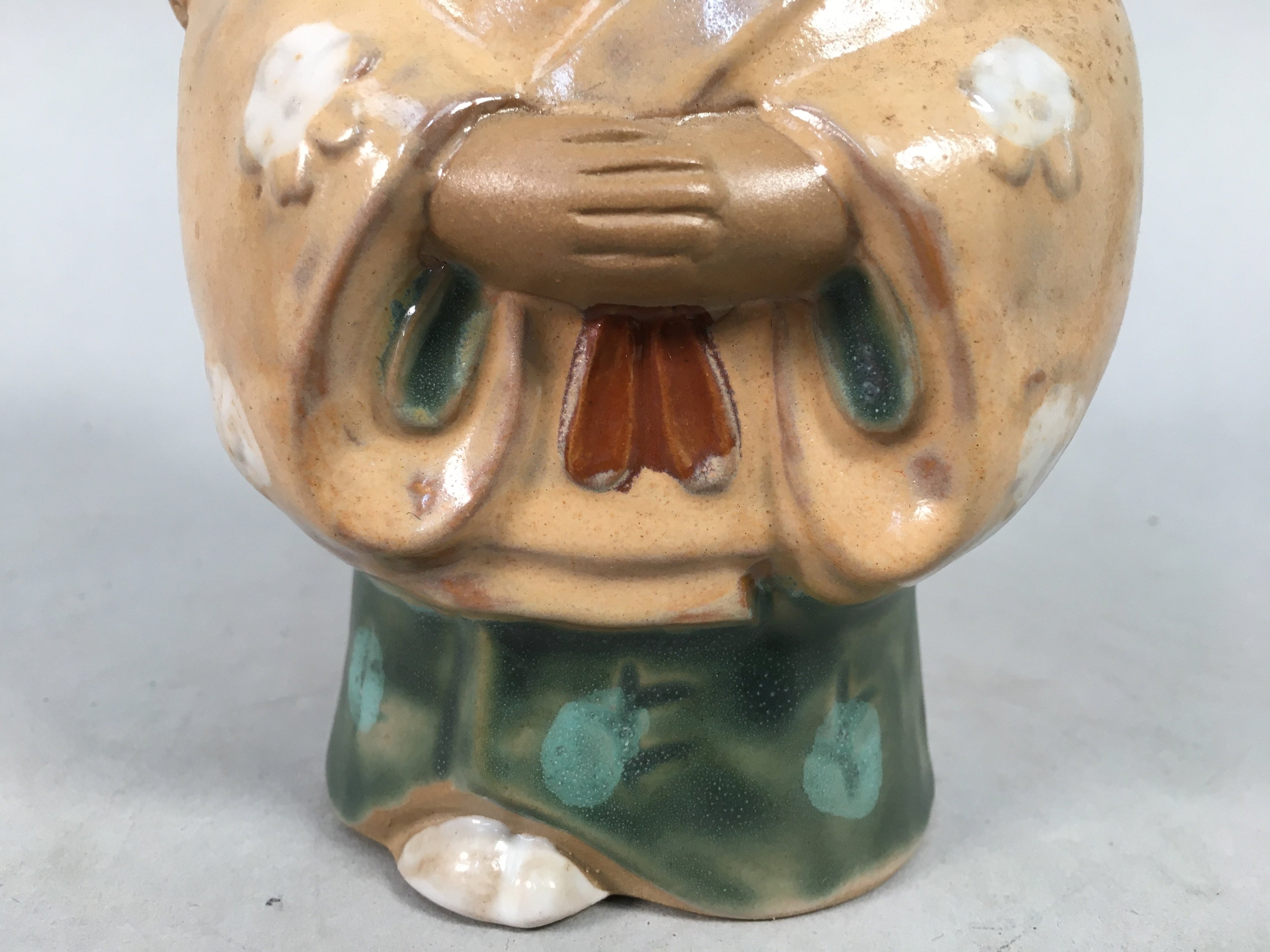 Japanese Ceramic kids Statue Vtg Kimono Girl Baby Babysitting Brown BD599