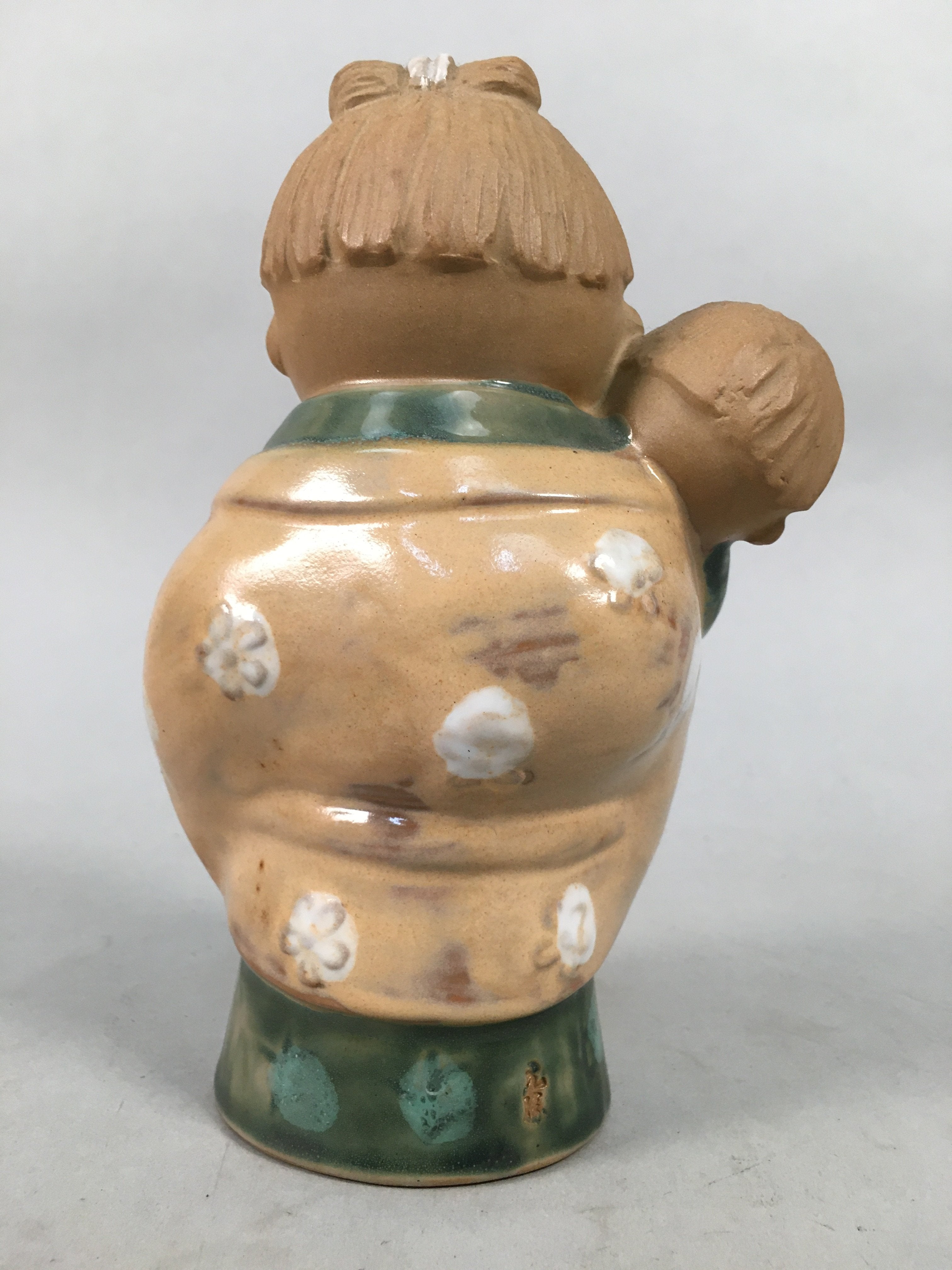 Japanese Ceramic kids Statue Vtg Kimono Girl Baby Babysitting Brown BD599