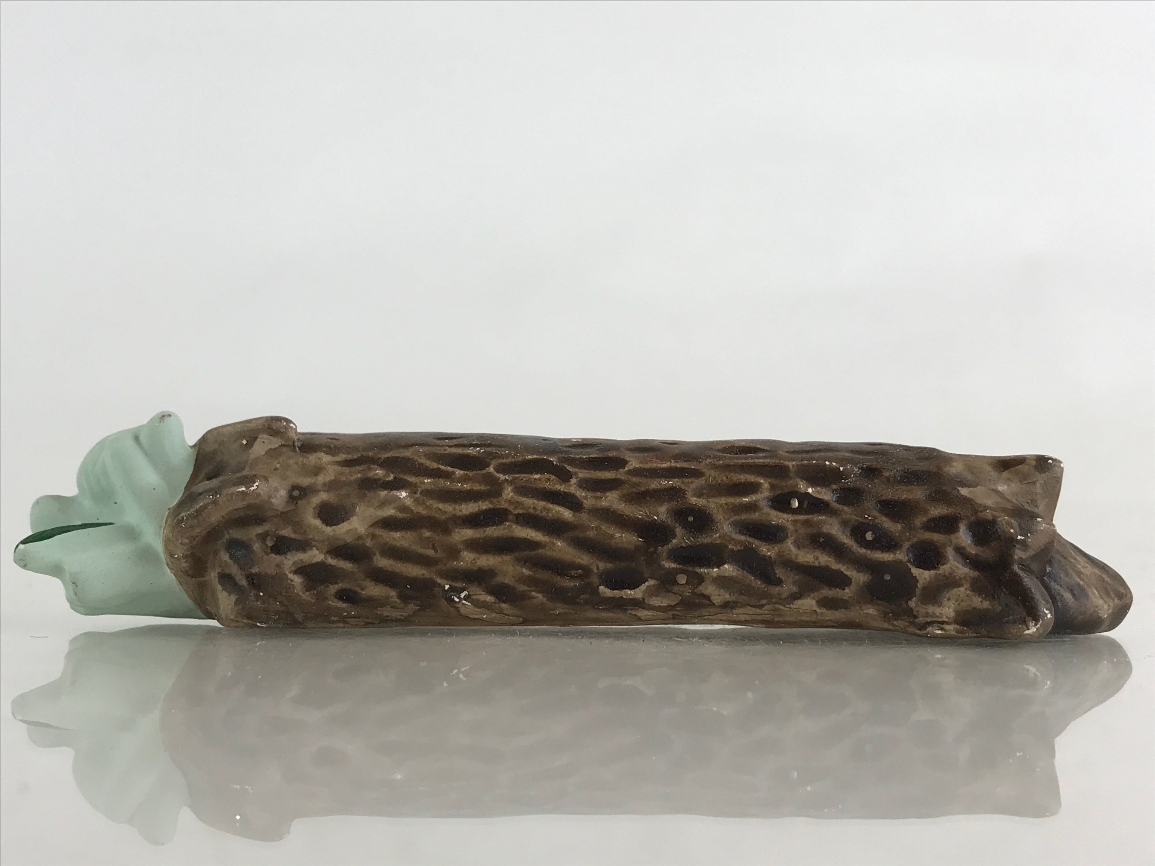 Japanese Clay Bell Dorei Tsuchi-Suzu Burdock Vegetable Ceramic Doll Amulet DR465