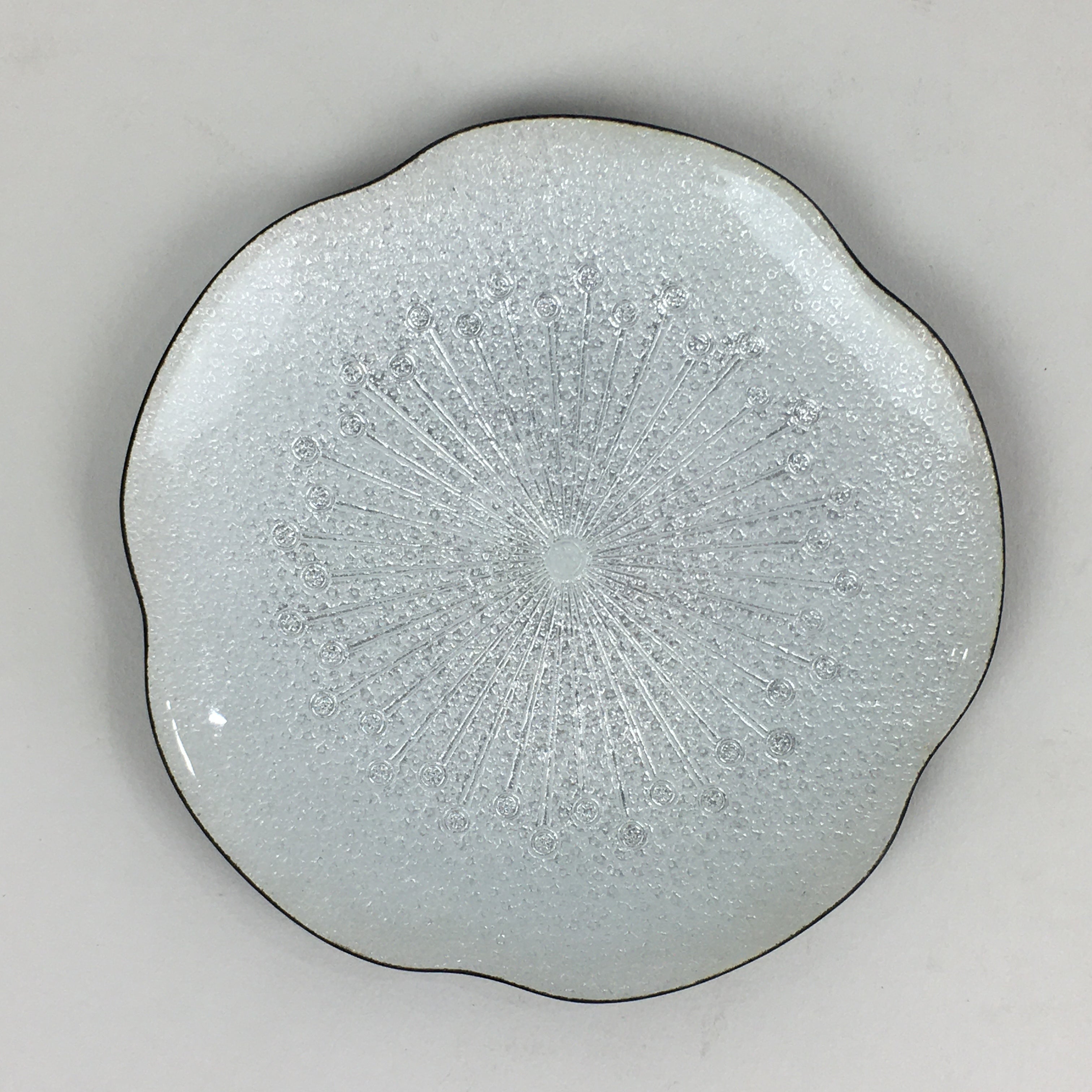 Japanese Cloisonné Ware Plate Vtg White Enamel Finish Metal Flower T95