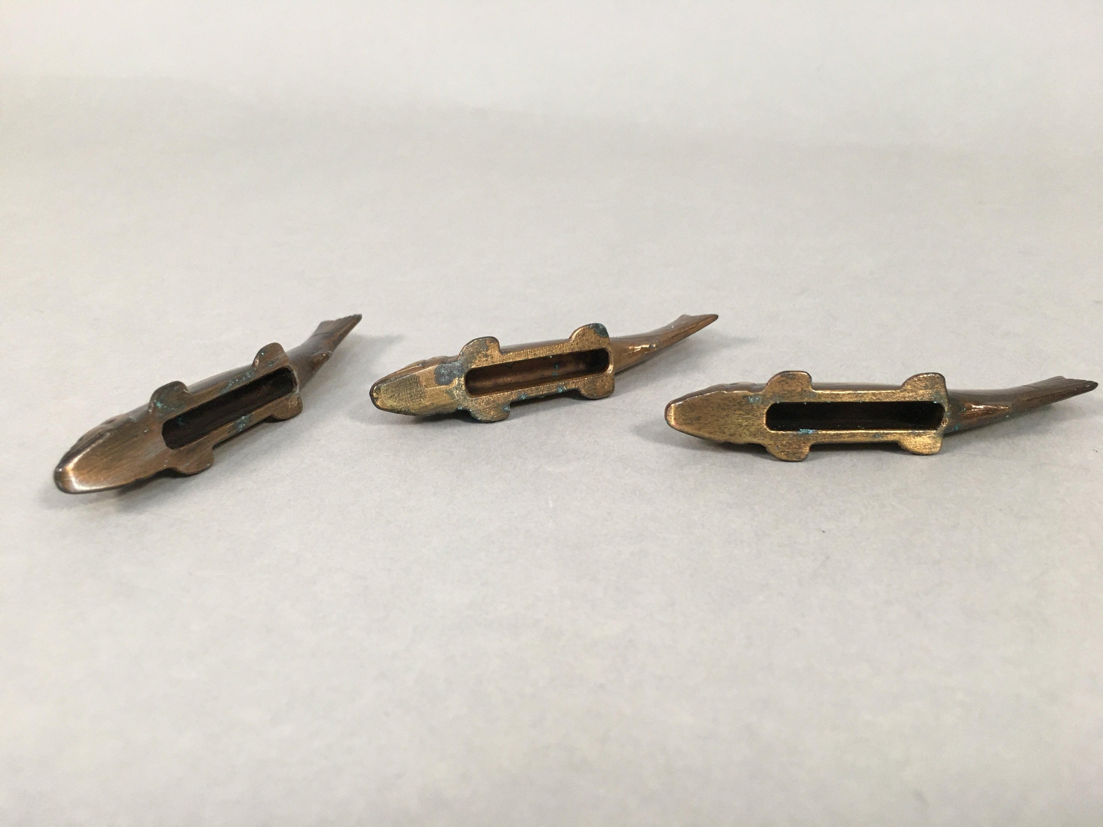 Japanese Copper Chopstick Rest 3pc Set Vtg Metal Hashioki Fish Ayu Brown JK176