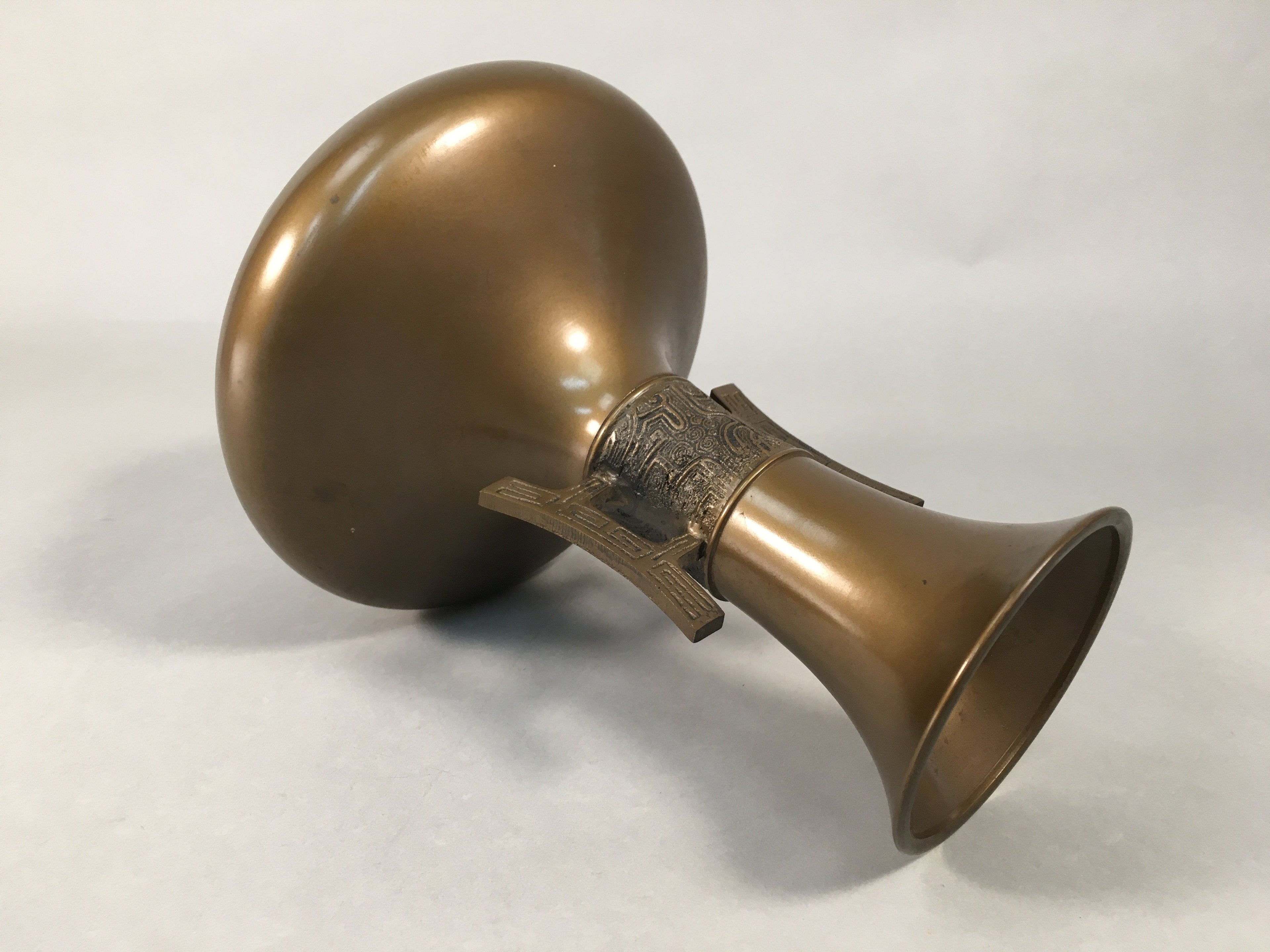 Japanese Copper Flower Vase Vtg Cast Metal Kabin Ikebana Brown FV900