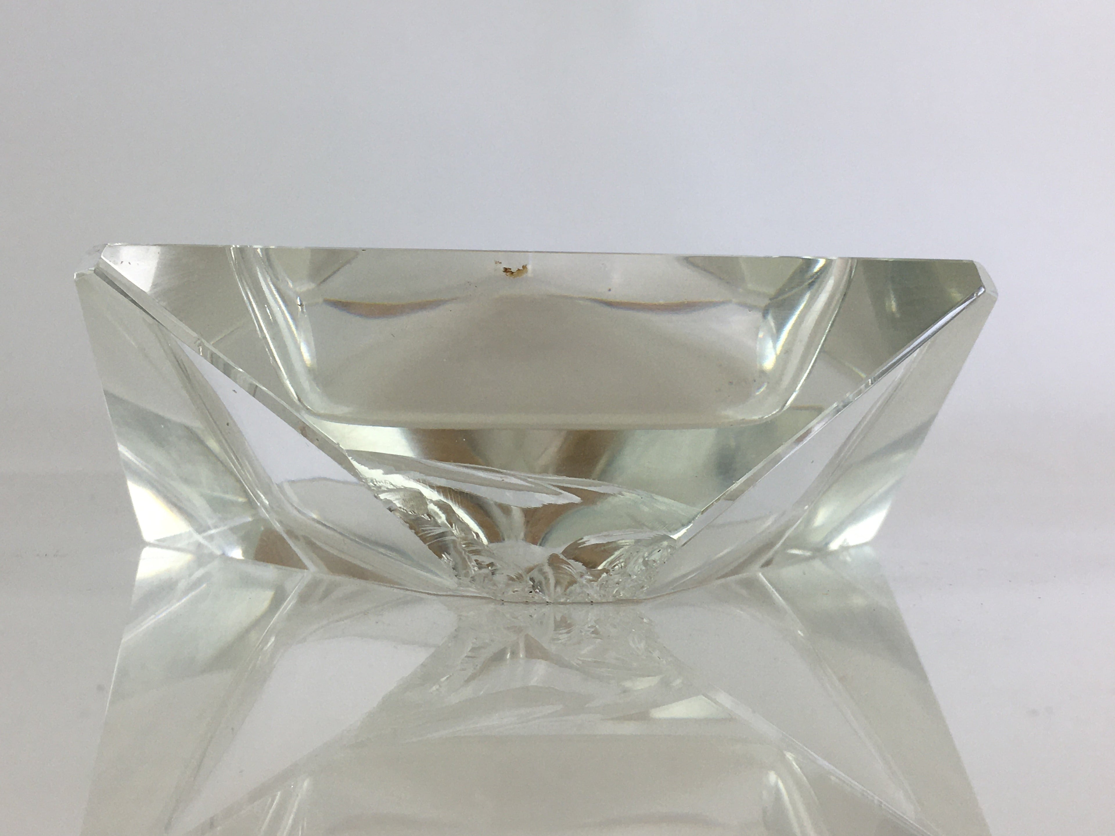 Japanese Crystal Glass Ashtray Display Vtg Triangle Ornament Haizara JK391