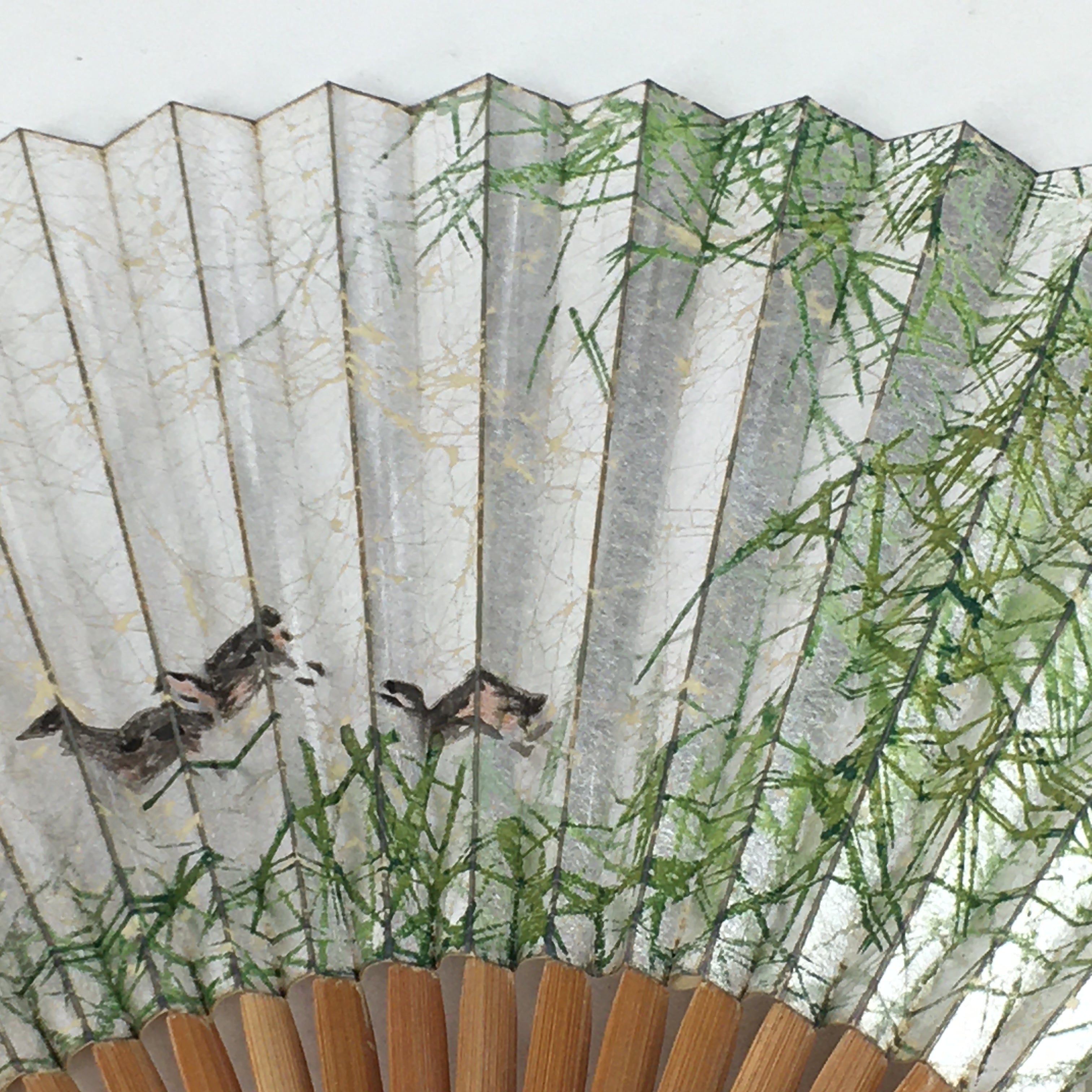 Japanese Folding Fan Vtg Sensu Bamboo Frame Silver Paper Birds 4D614