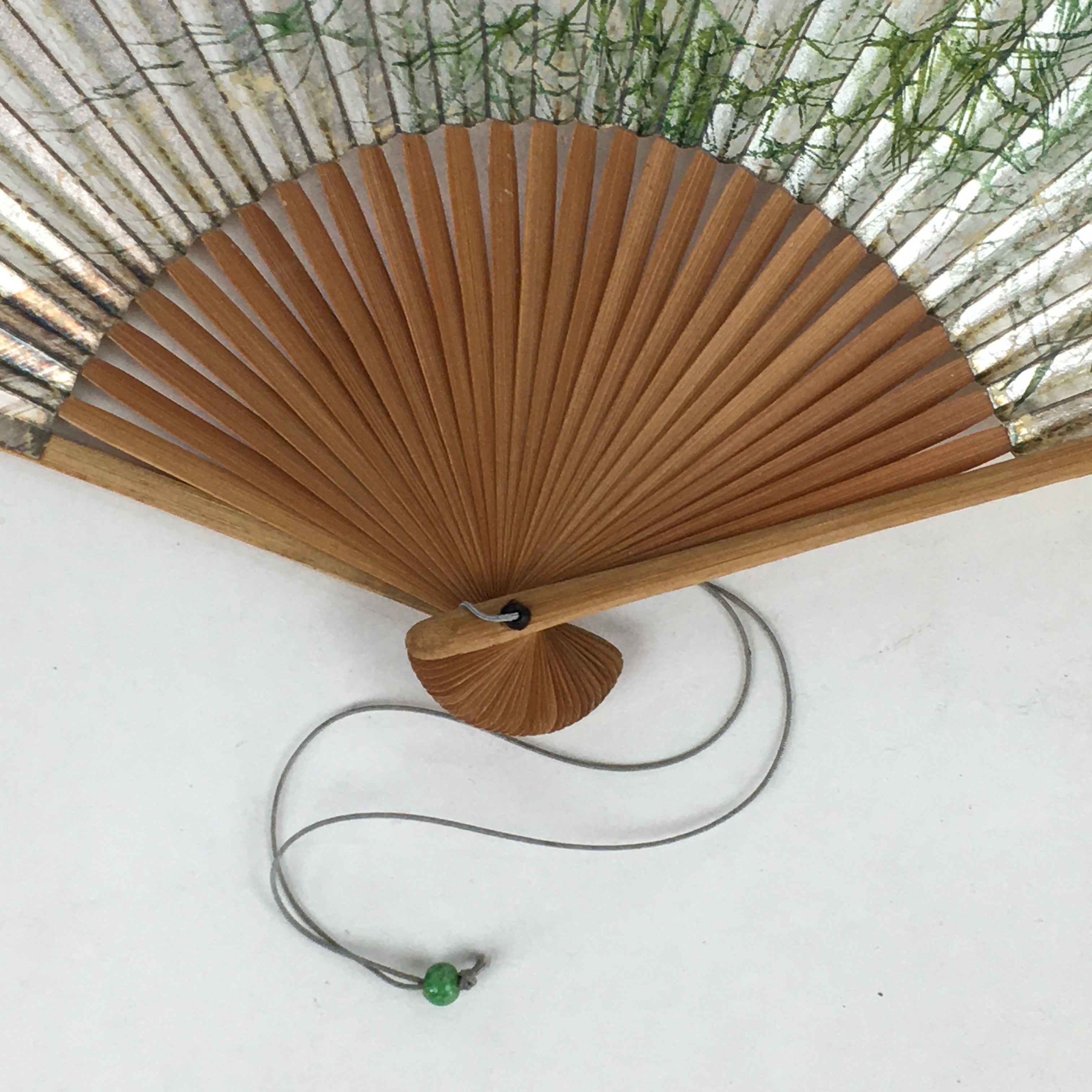 Japanese Folding Fan Vtg Sensu Bamboo Frame Silver Paper Birds 4D619