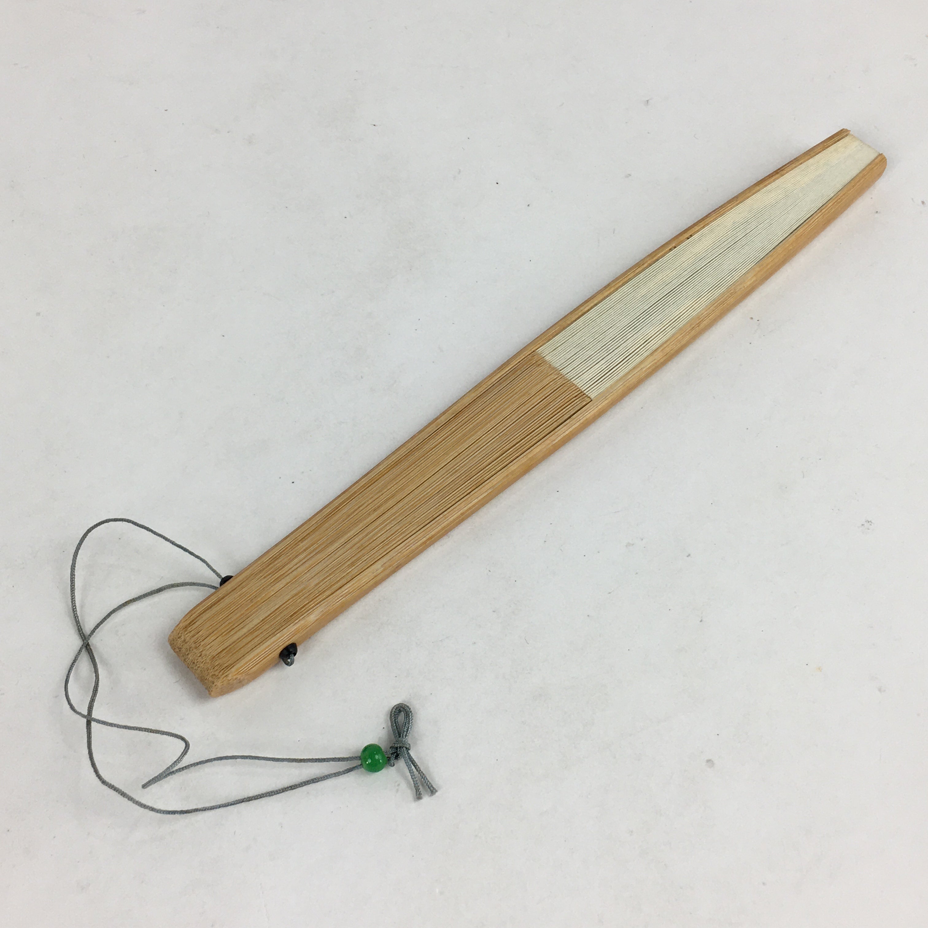 Japanese Folding Fan Vtg Sensu Bamboo Frame White Paper Cricket 4D596