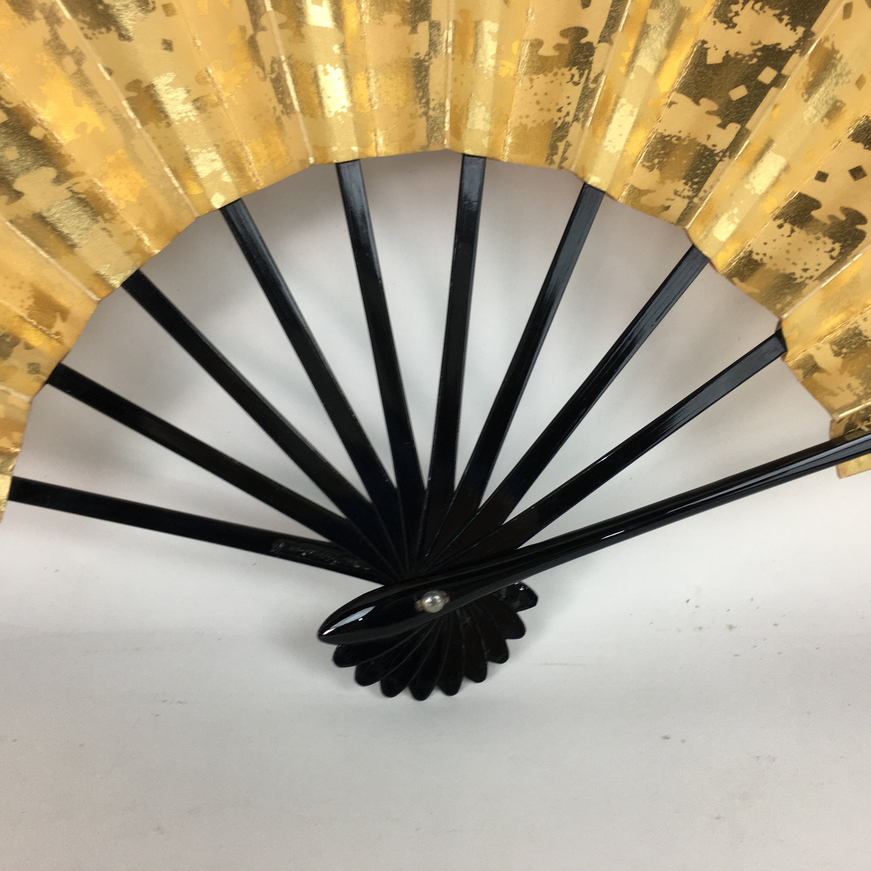 Japanese Folding Fan Vtg Sensu Paper Bamboo Frame Gold Mottled Pattern 4D497