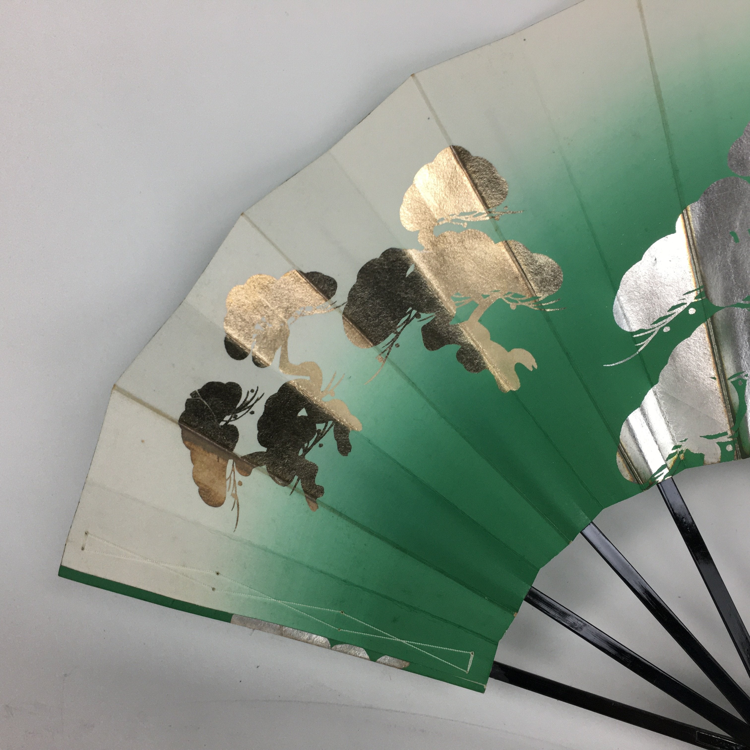 Japanese Folding Fan Vtg Sensu Paper Bamboo Frame Green Gold Silver 4D485