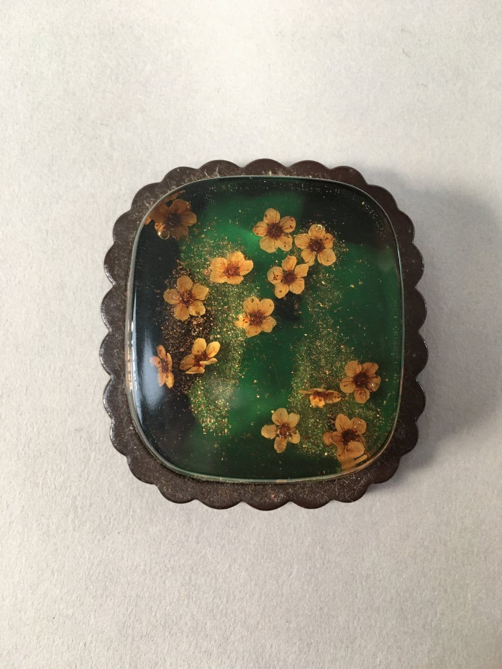 Japanese Glass Paperweight Vtg Dried Flower Green Metal Yellow Gold JK168