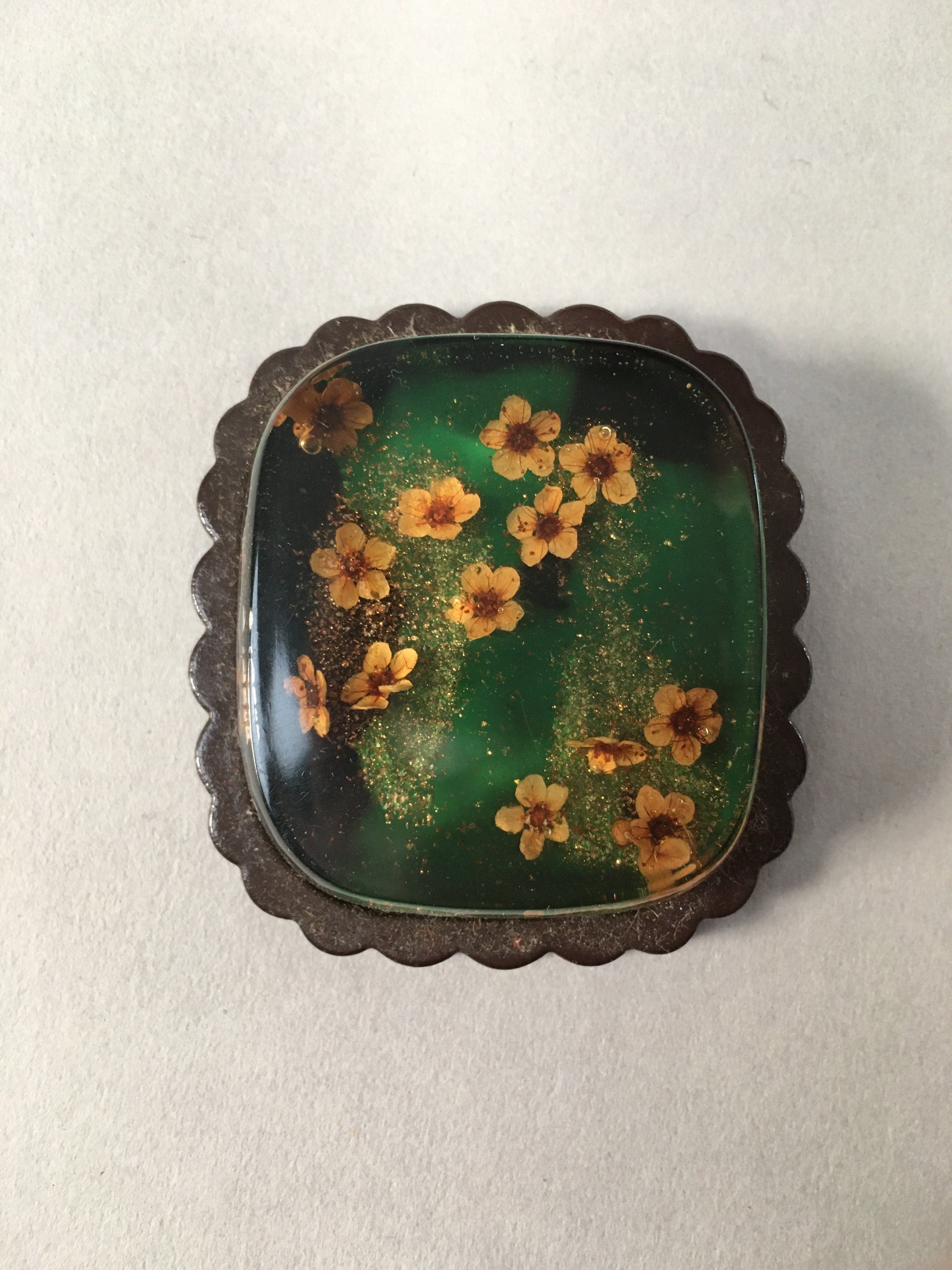 Japanese Glass Paperweight Vtg Dried Flower Green Metal Yellow Gold JK168