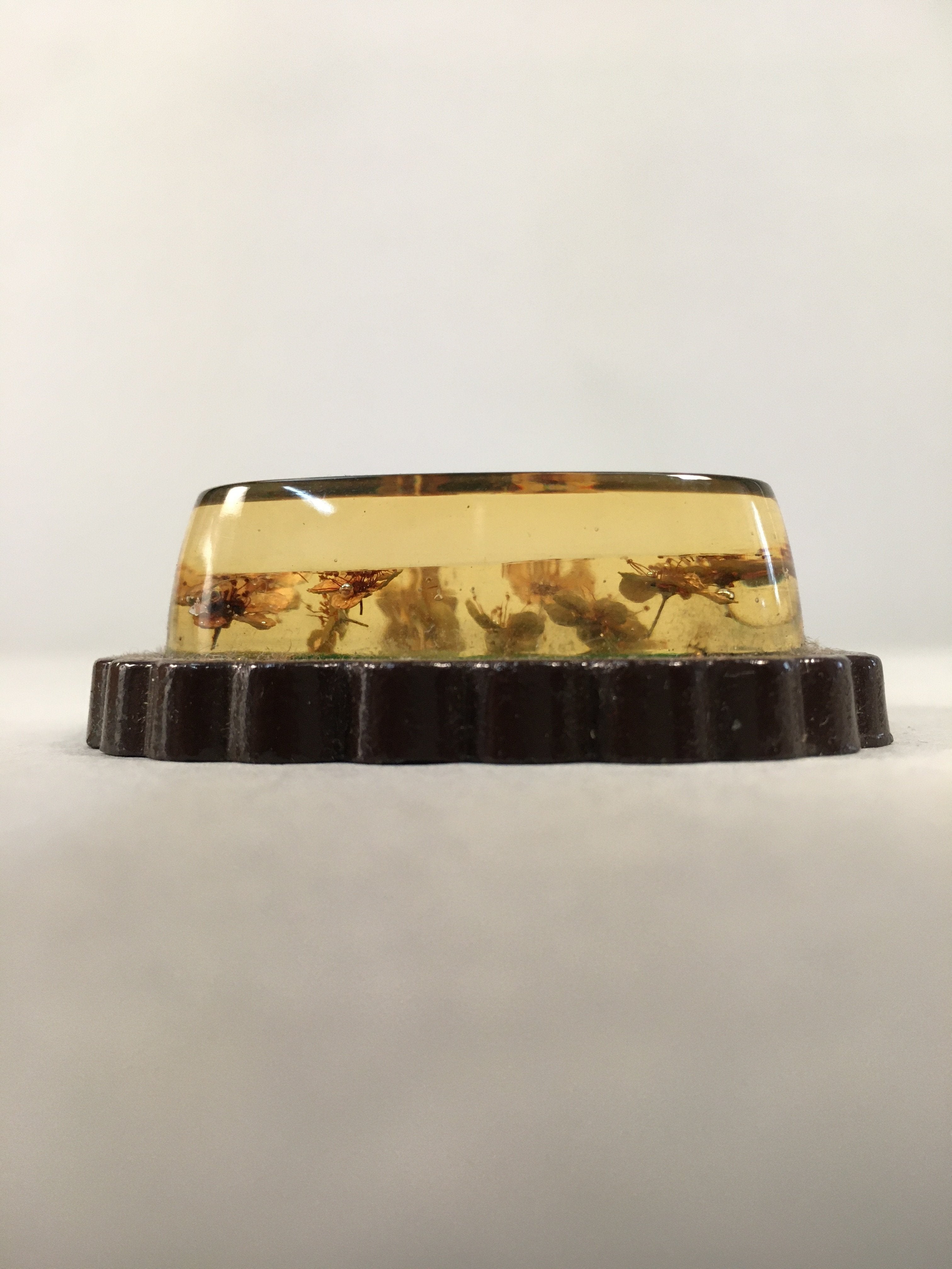 Japanese Glass Paperweight Vtg Dried Flower Green Metal Yellow Gold JK168