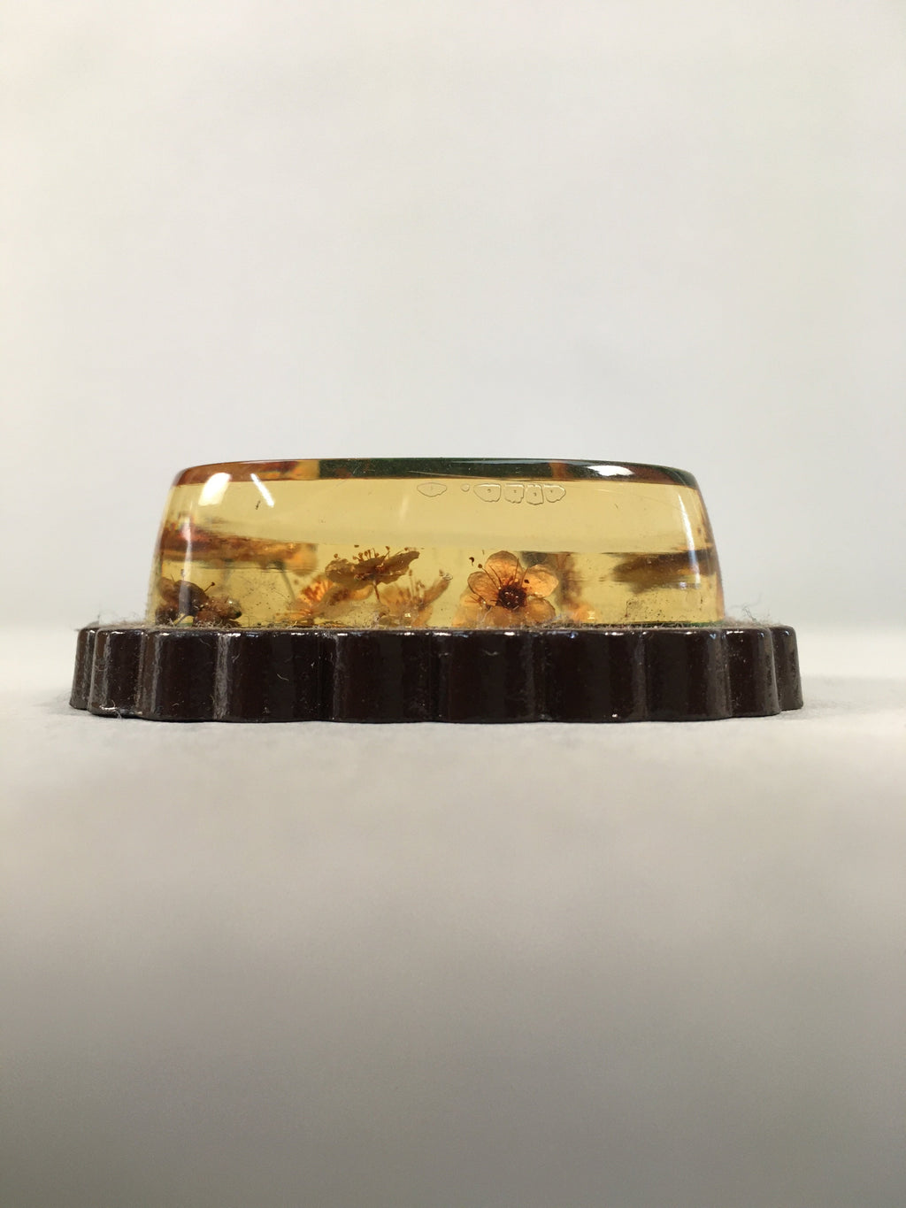 Japanese Glass Paperweight Vtg Dried Flower Green Metal Yellow Gold JK168