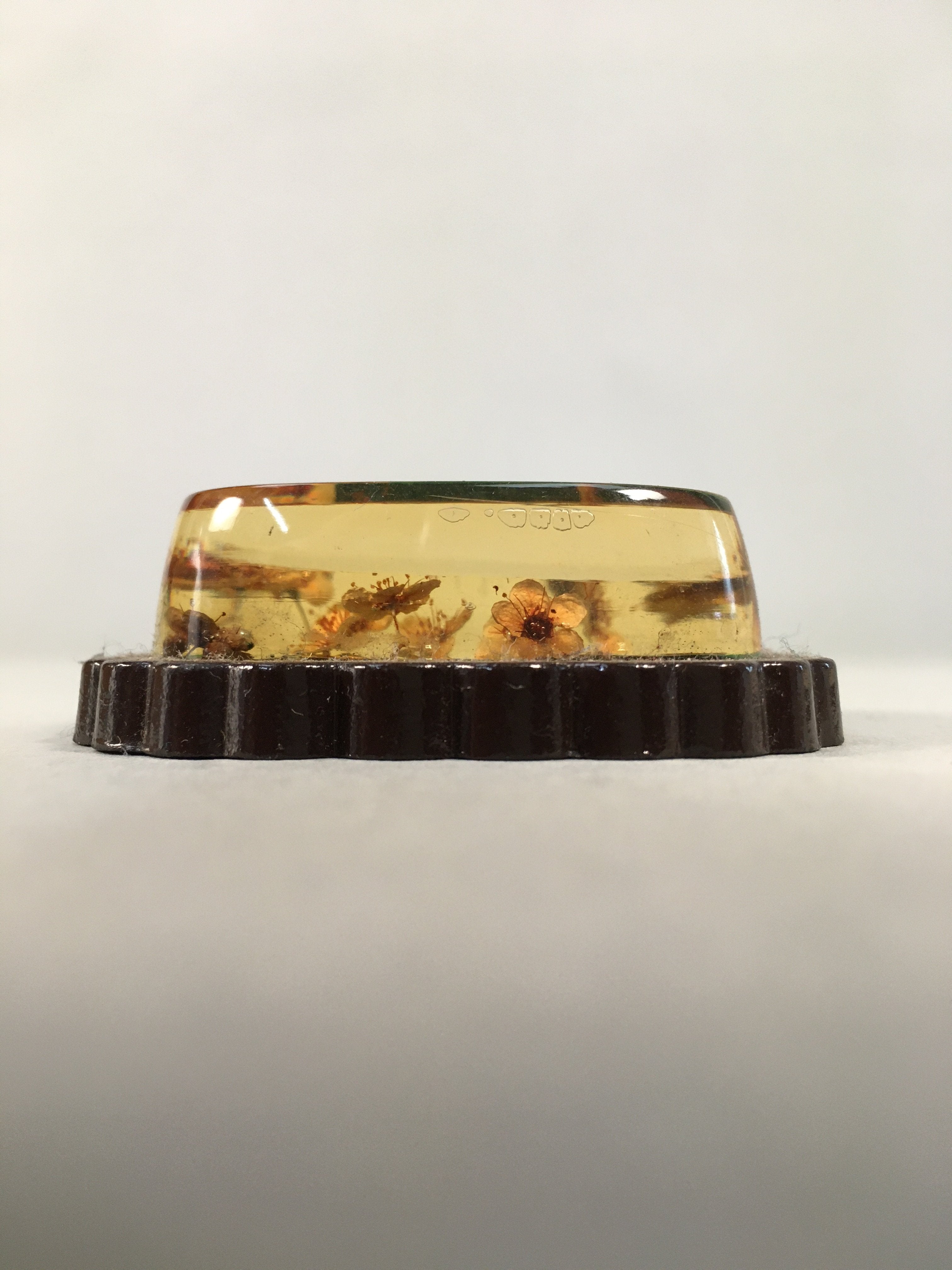 Japanese Glass Paperweight Vtg Dried Flower Green Metal Yellow Gold JK168
