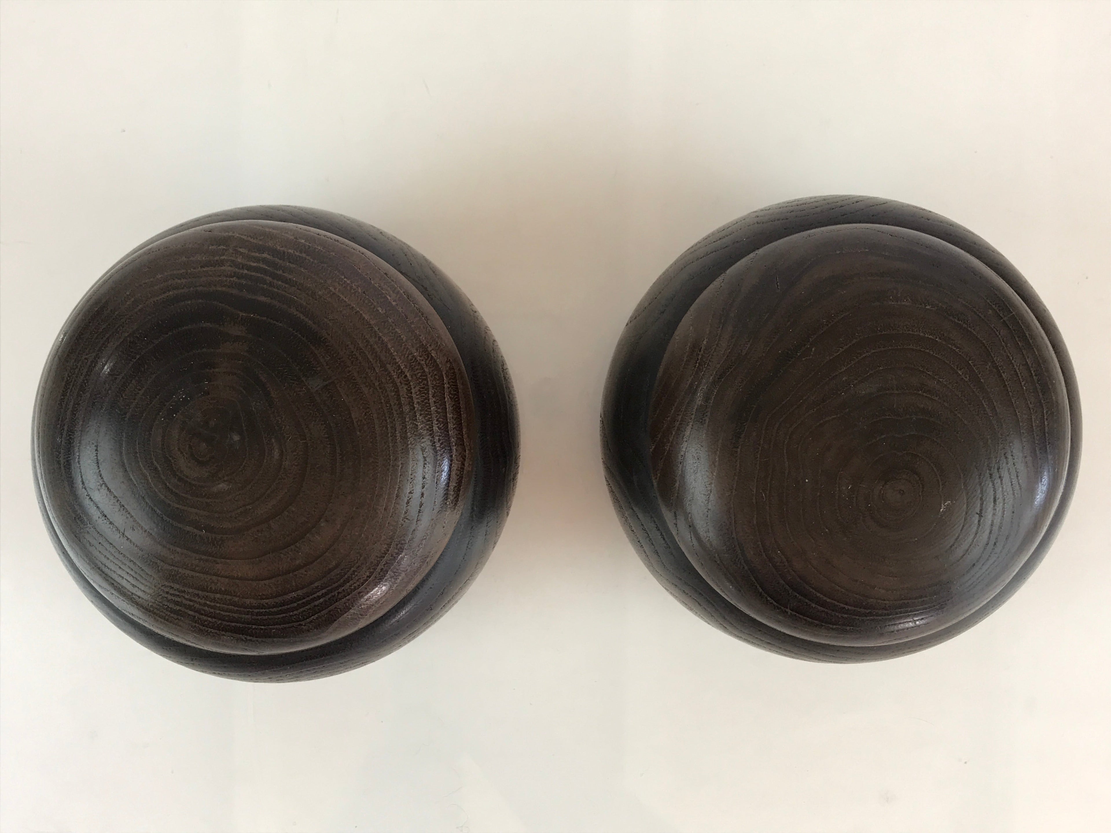 Japanese Go Stone Goishi Game Piece Set Vtg Dark Brown Bowl Black White GO78