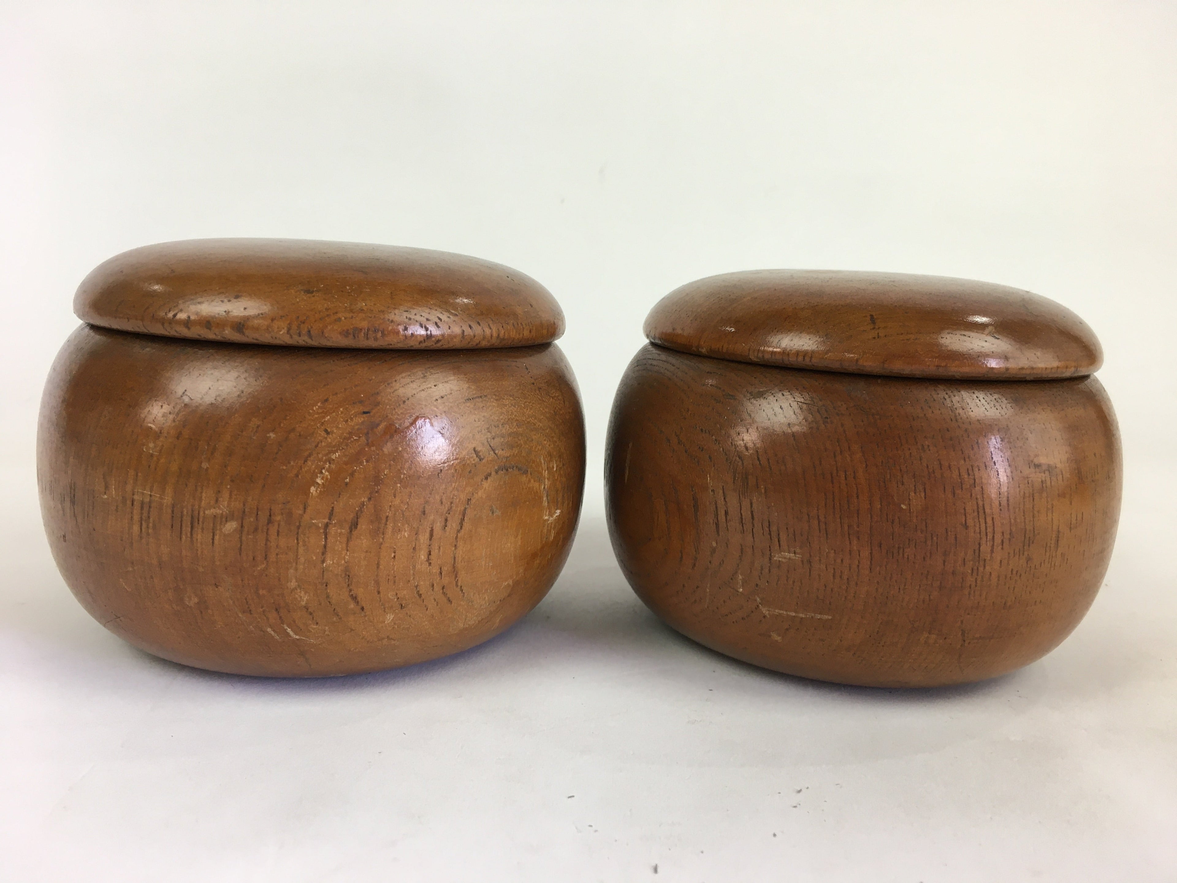 Japanese Go Stone Vtg Goishi Game Piece Set Brown Bowl Black White GO67