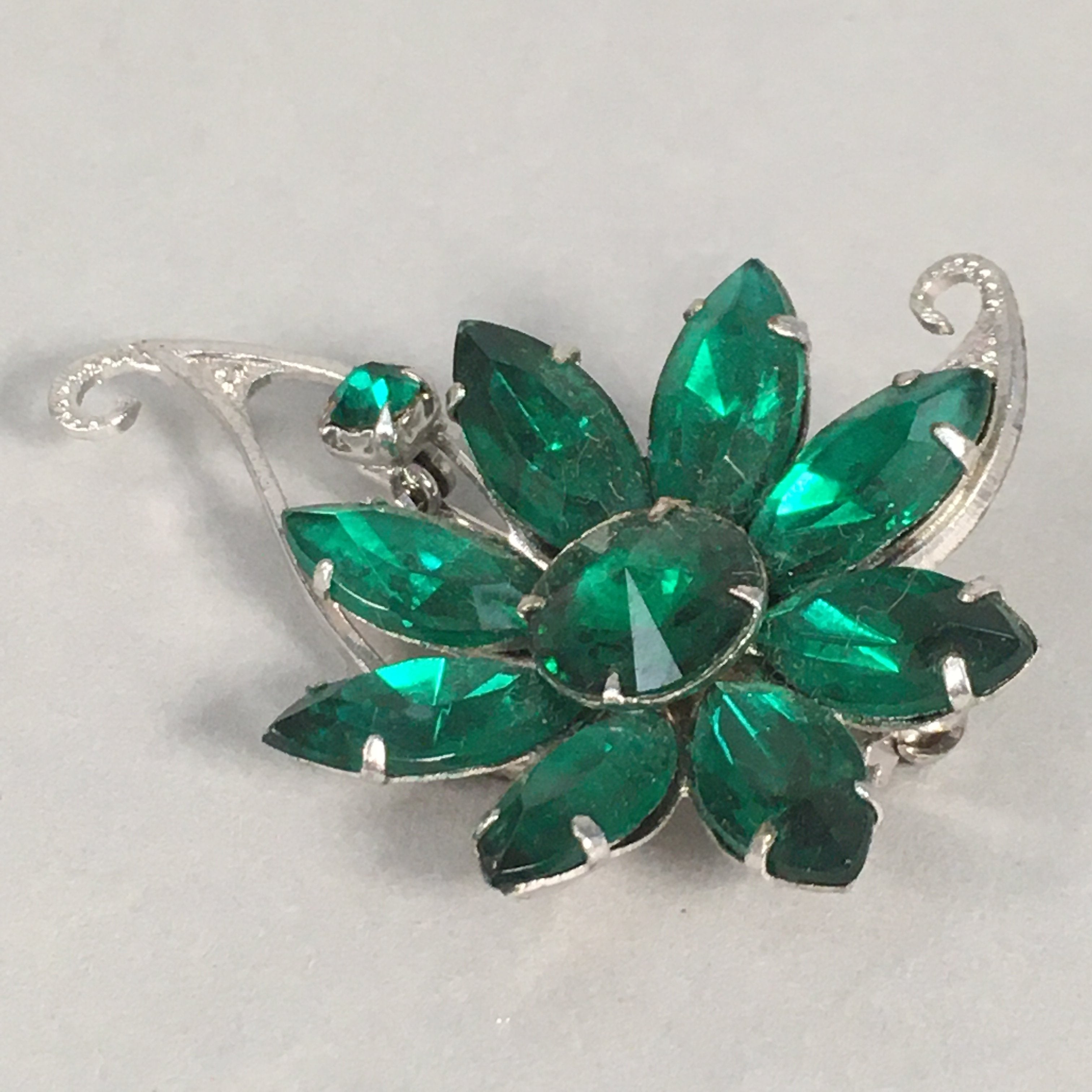 Japanese Green Flower Brooch Vtg Bijou Pin Badge Vine Silver Glass JK87