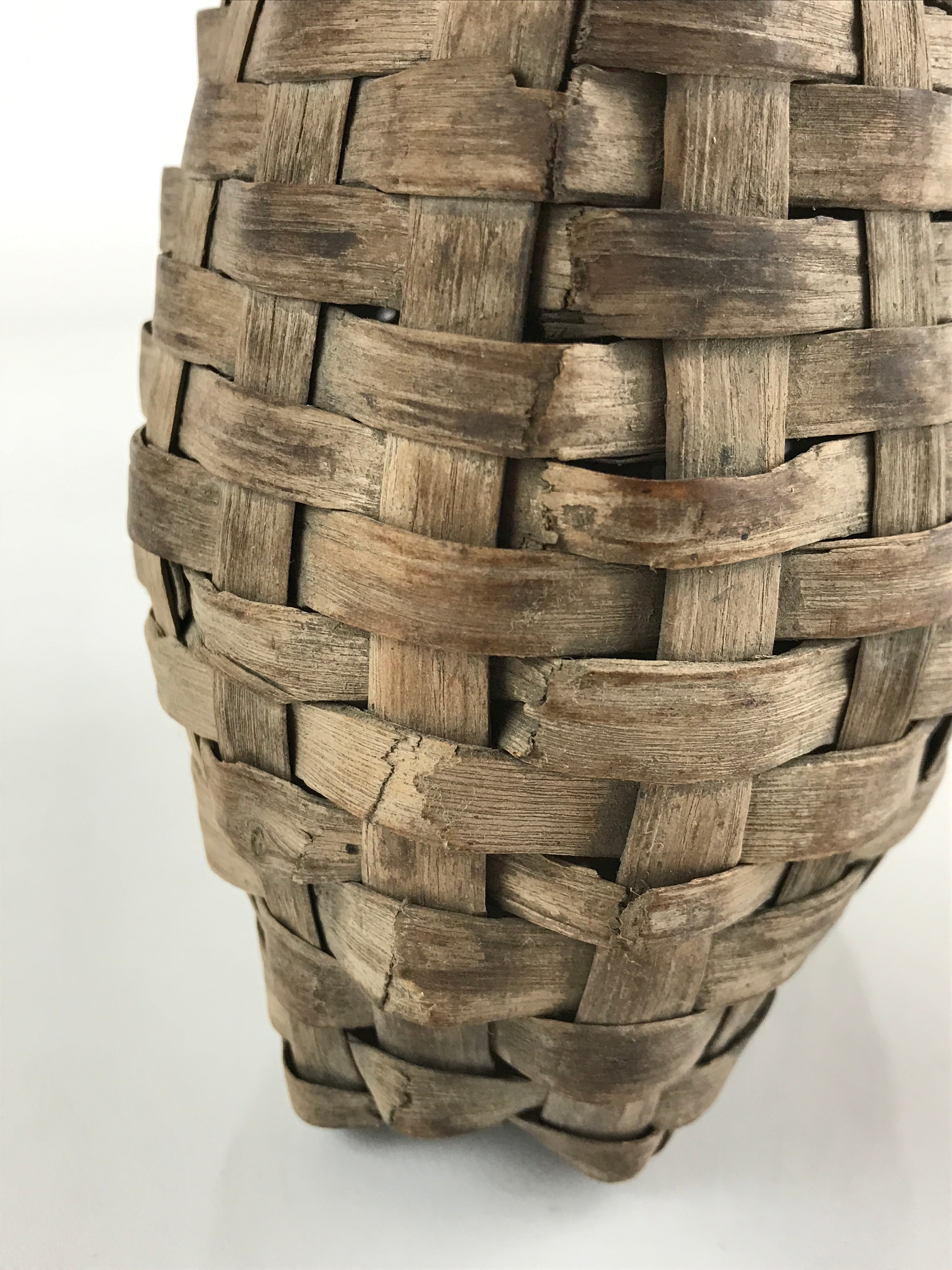 Japanese Hand Woven Vertical Dried Bamboo Basket Kago Vtg Red Ribbon B205