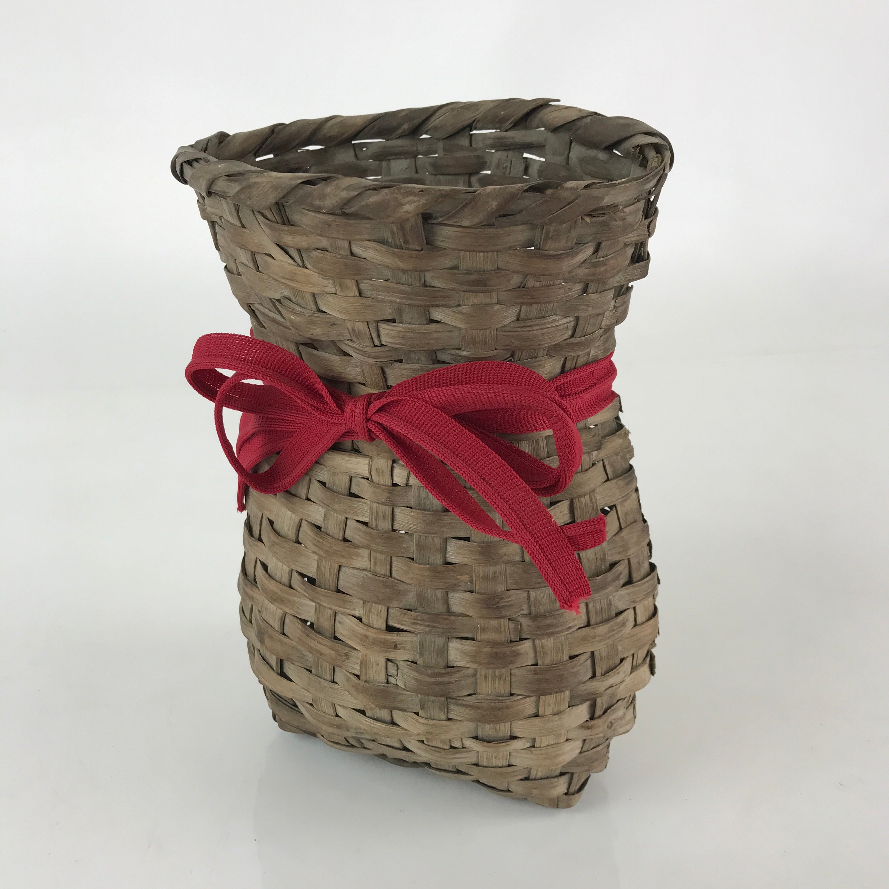 Japanese Hand Woven Vertical Dried Bamboo Basket Kago Vtg Red Ribbon B205