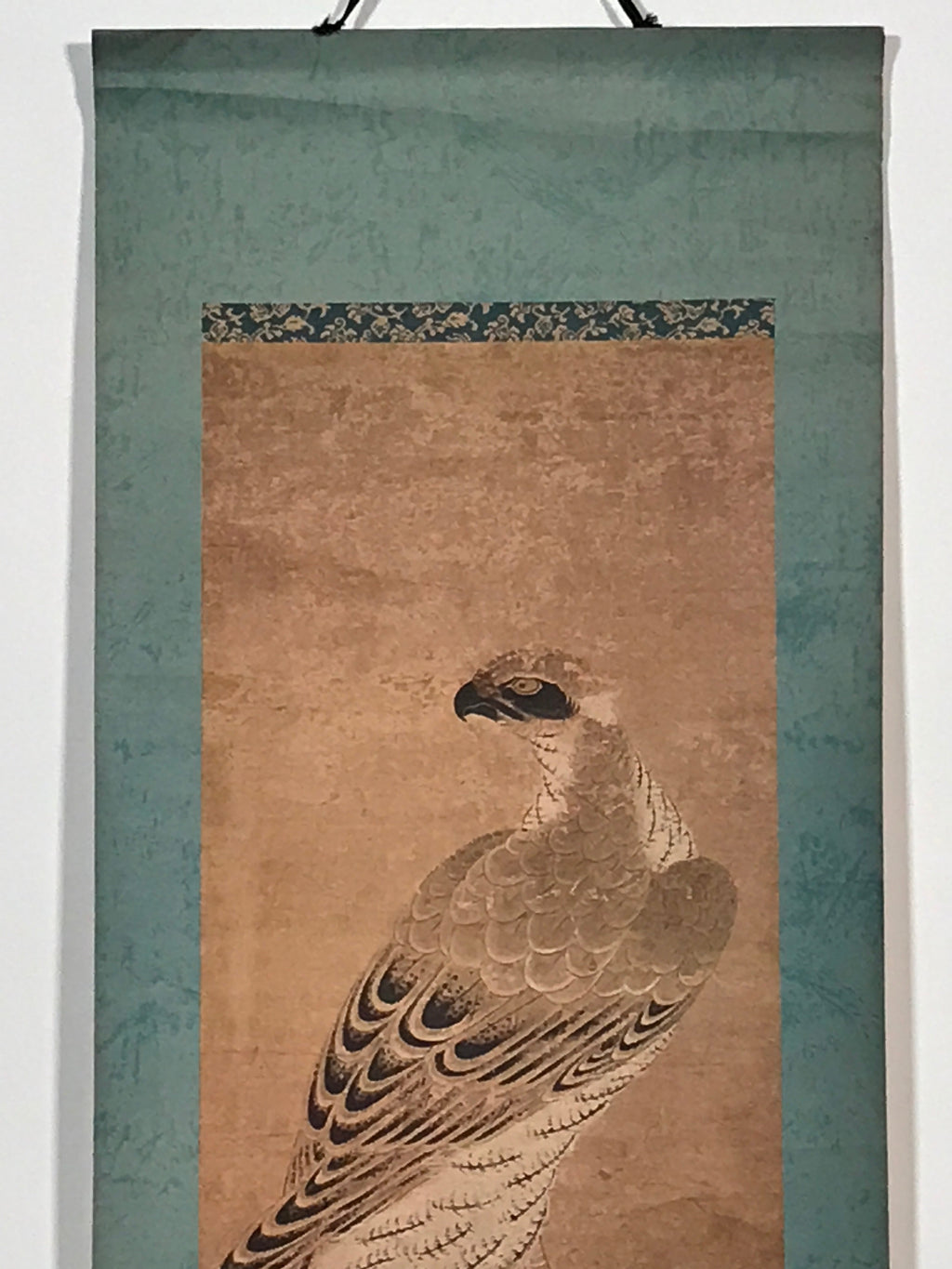 Japanese Hanging Scroll Printed Nihon-ga Hawk Victory Kakejiku Kakemono SC766