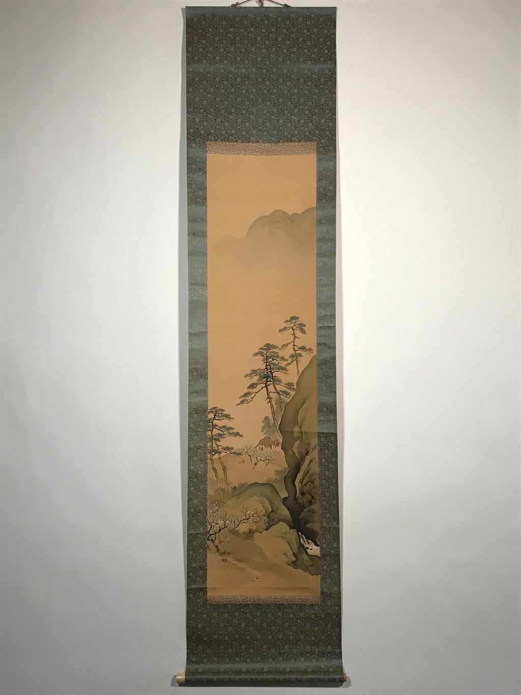 Japanese Hanging Scroll Spring Mountain Village Picture Kakejiku Kakemono SC795