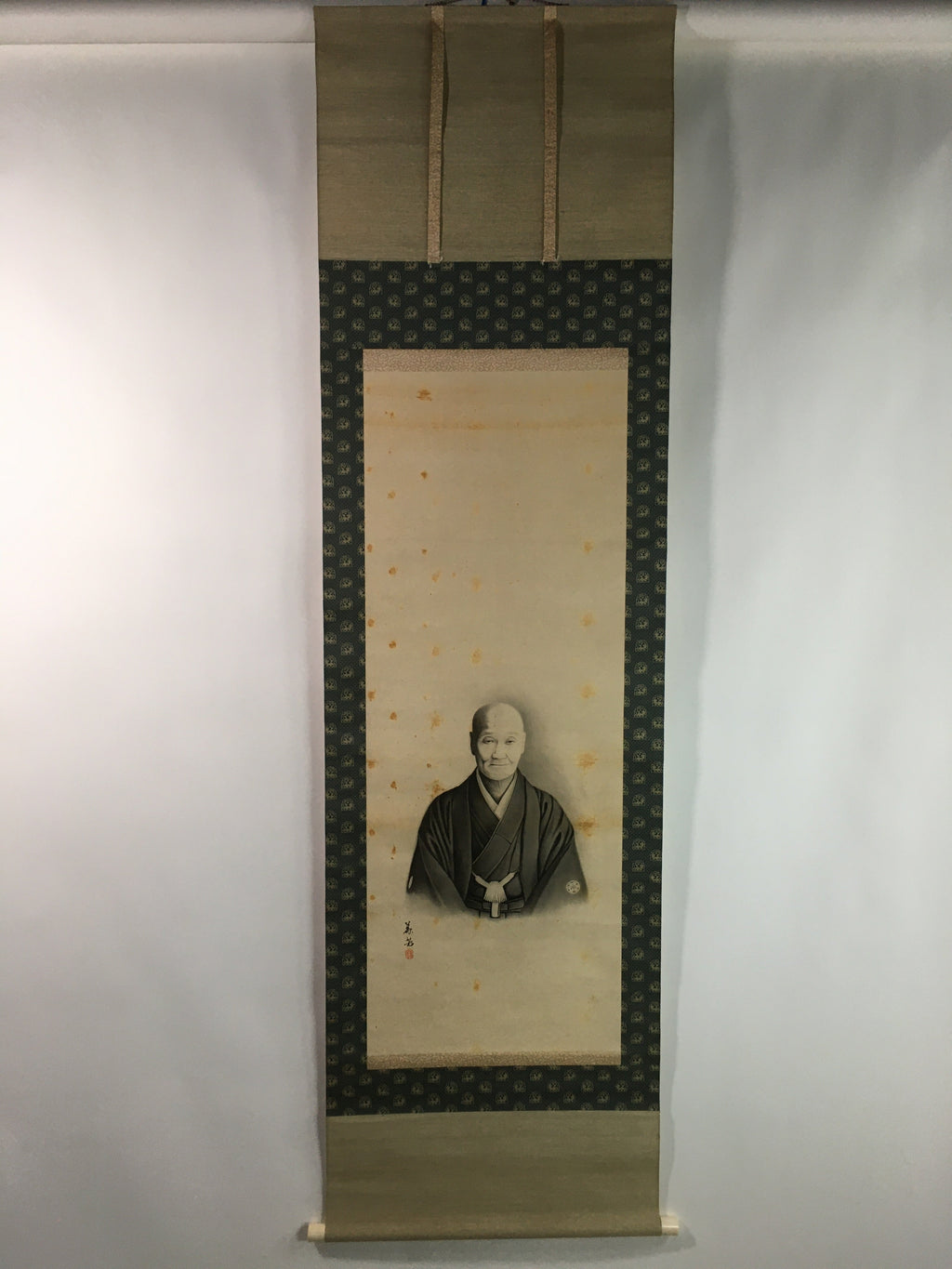 Japanese Hanging Scroll Vtg Kakejiku Kakemono Man's Portrait SC716
