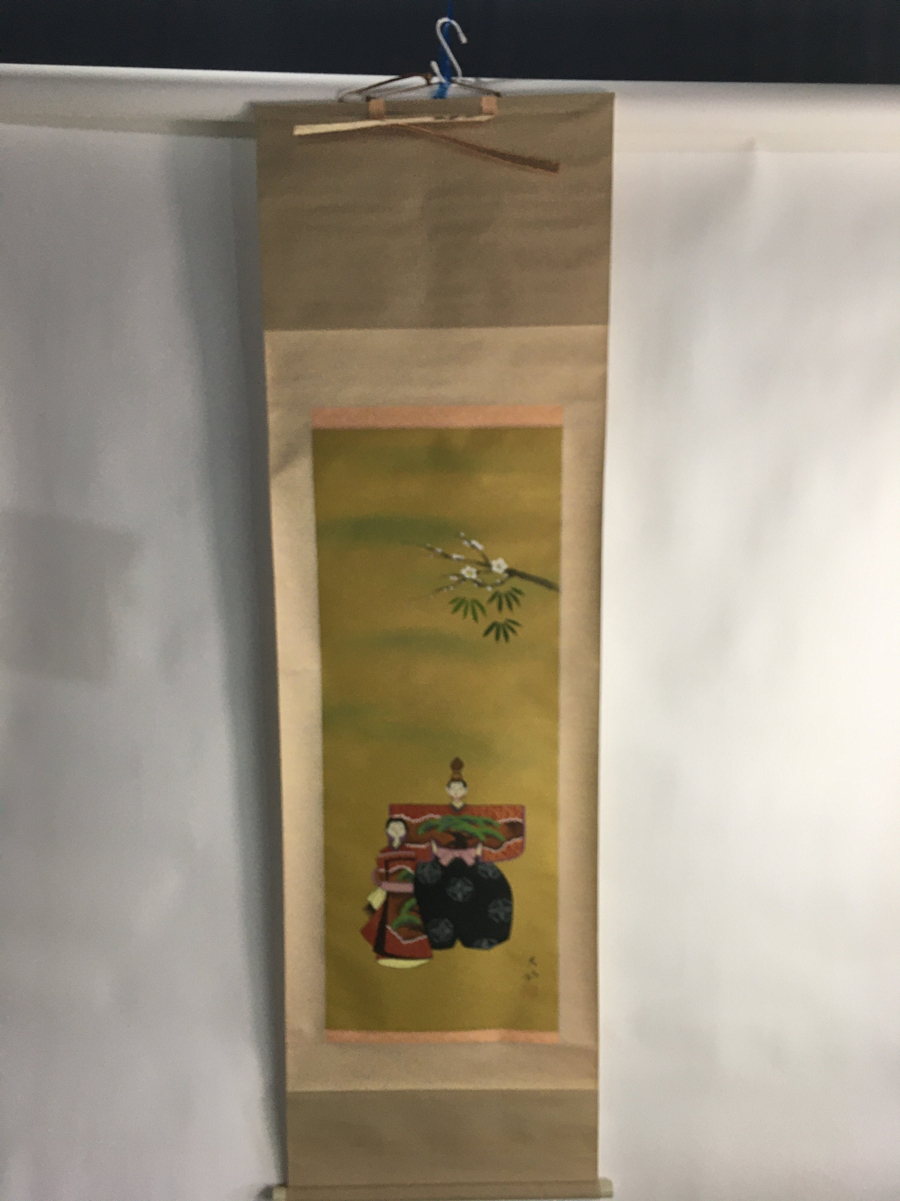 Japanese Hanging Scroll Vtg Kakejiku Kakemono Painting Hina Doll Gold SC655