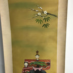 Japanese Hanging Scroll Vtg Kakejiku Kakemono Painting Hina Doll Gold SC655