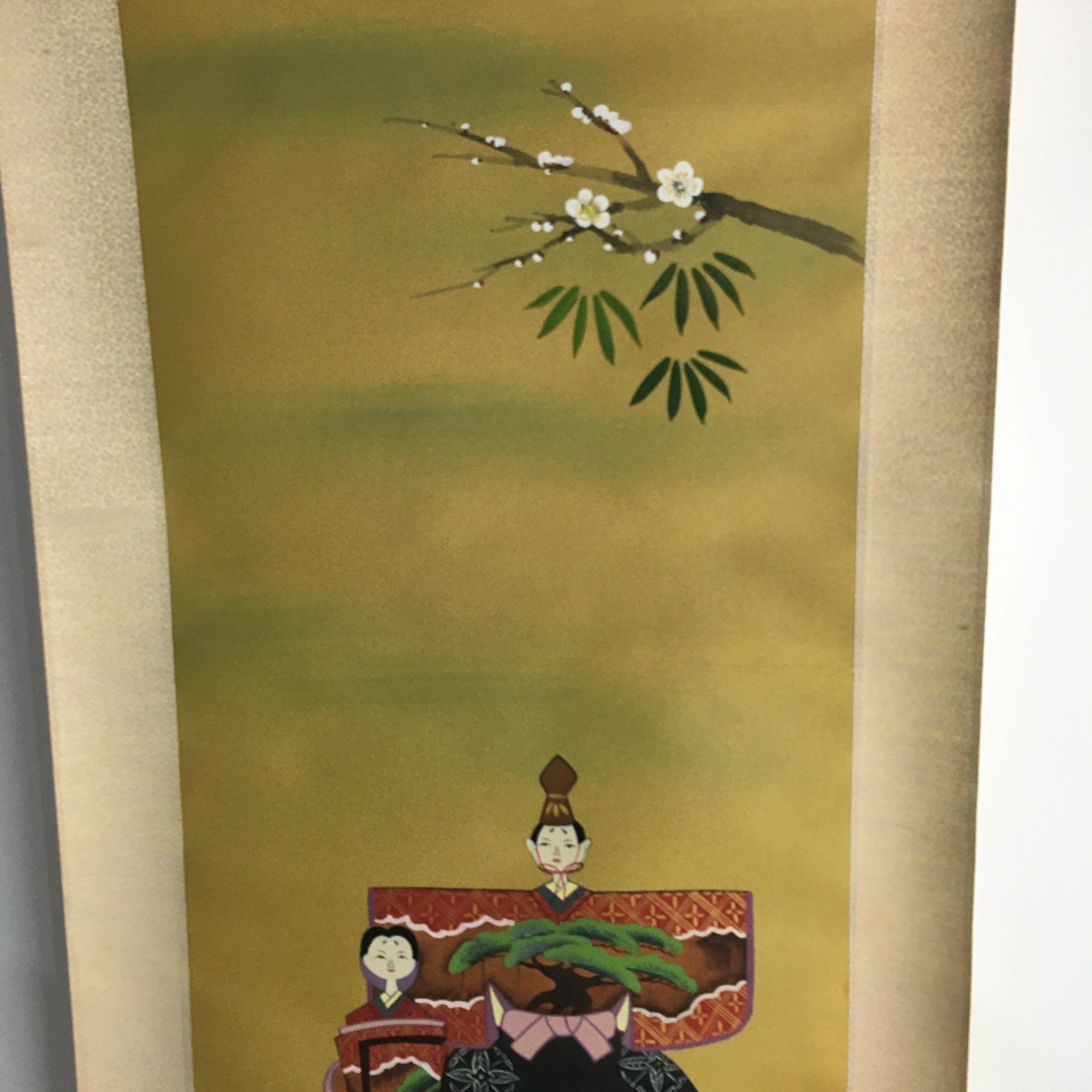 Japanese Hanging Scroll Vtg Kakejiku Kakemono Painting Hina Doll Gold SC655