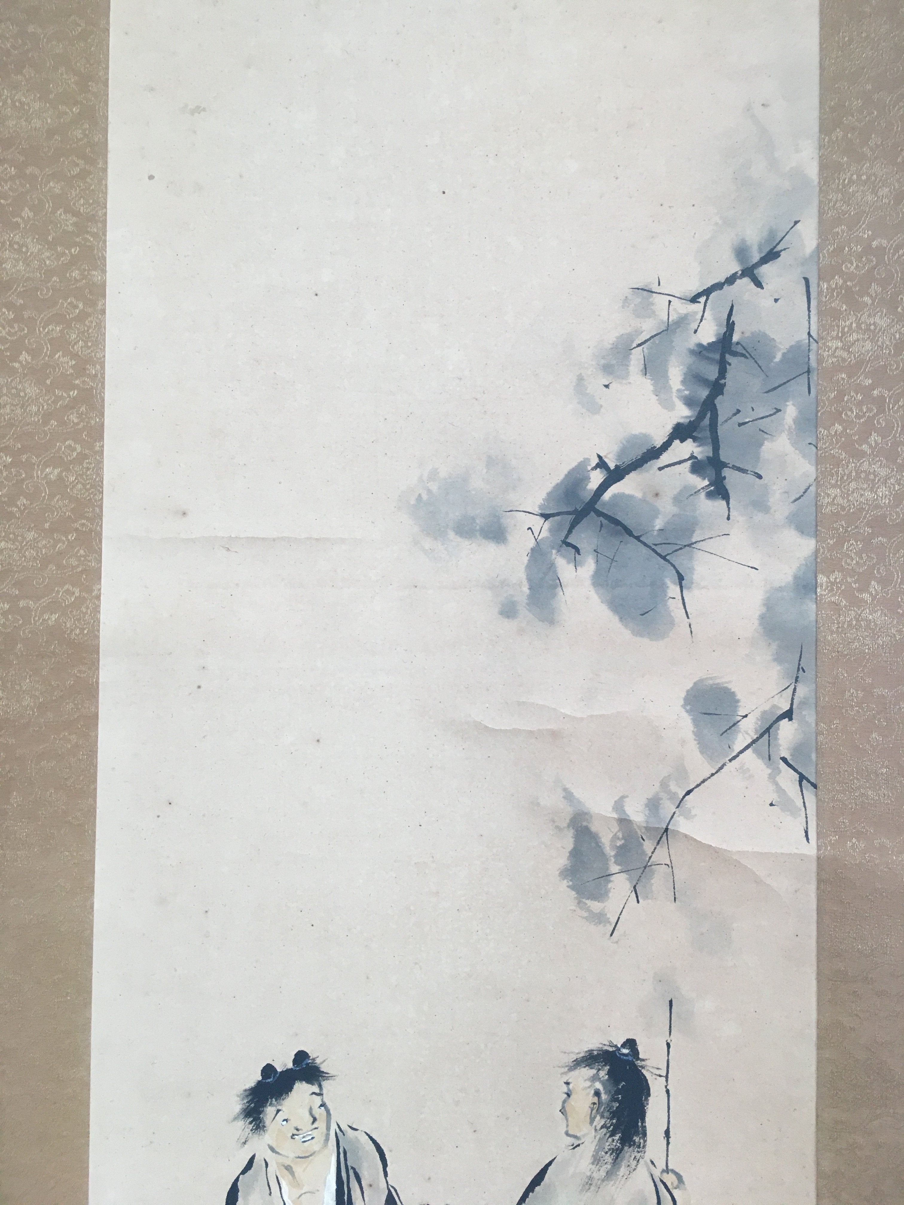 Japanese Hanging Scroll Vtg Kakejiku Kakemono Painting Men Cleaning SC678