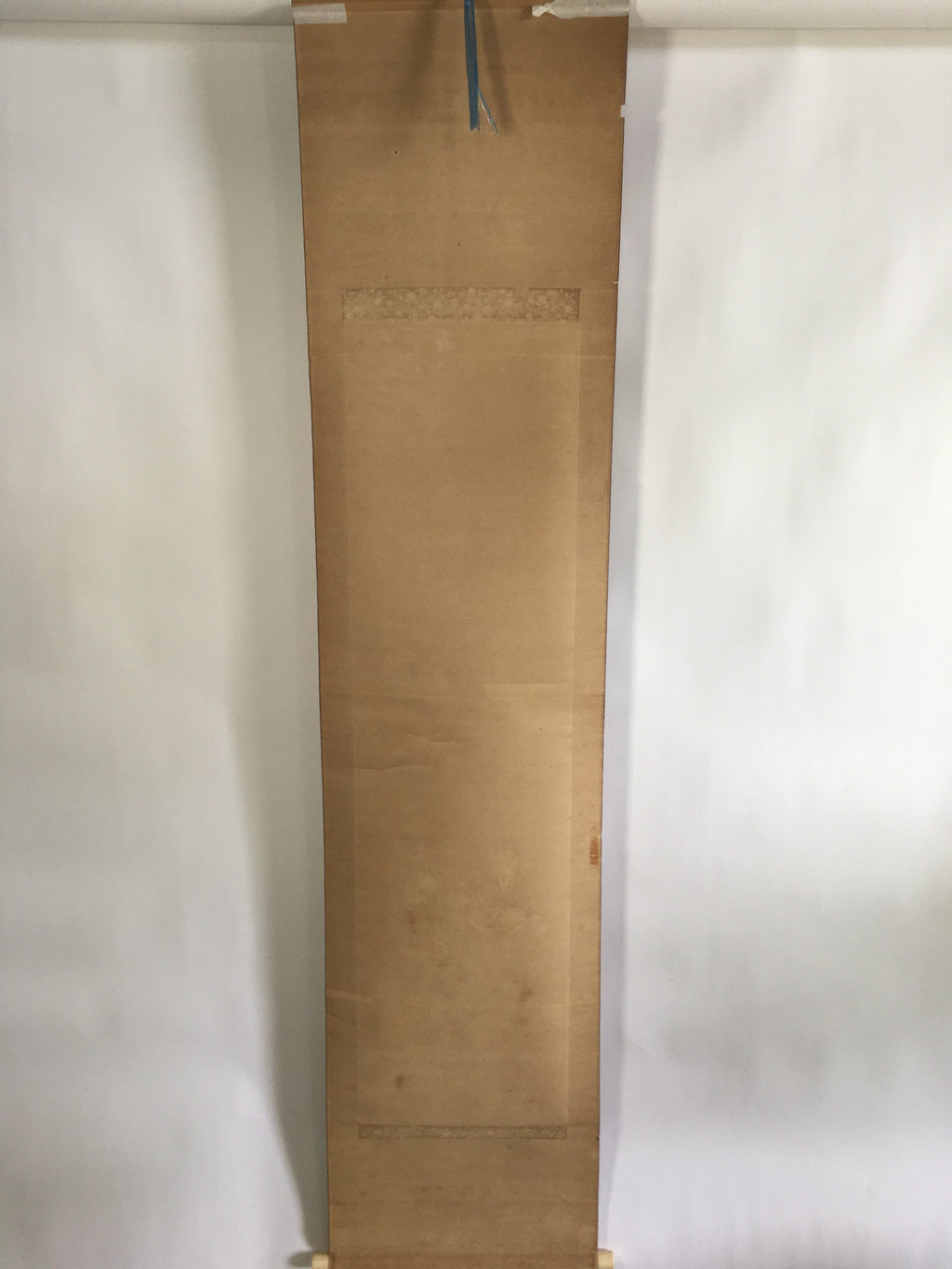 Japanese Hanging Scroll Vtg Kakejiku Kakemono Painting Men Cleaning SC678