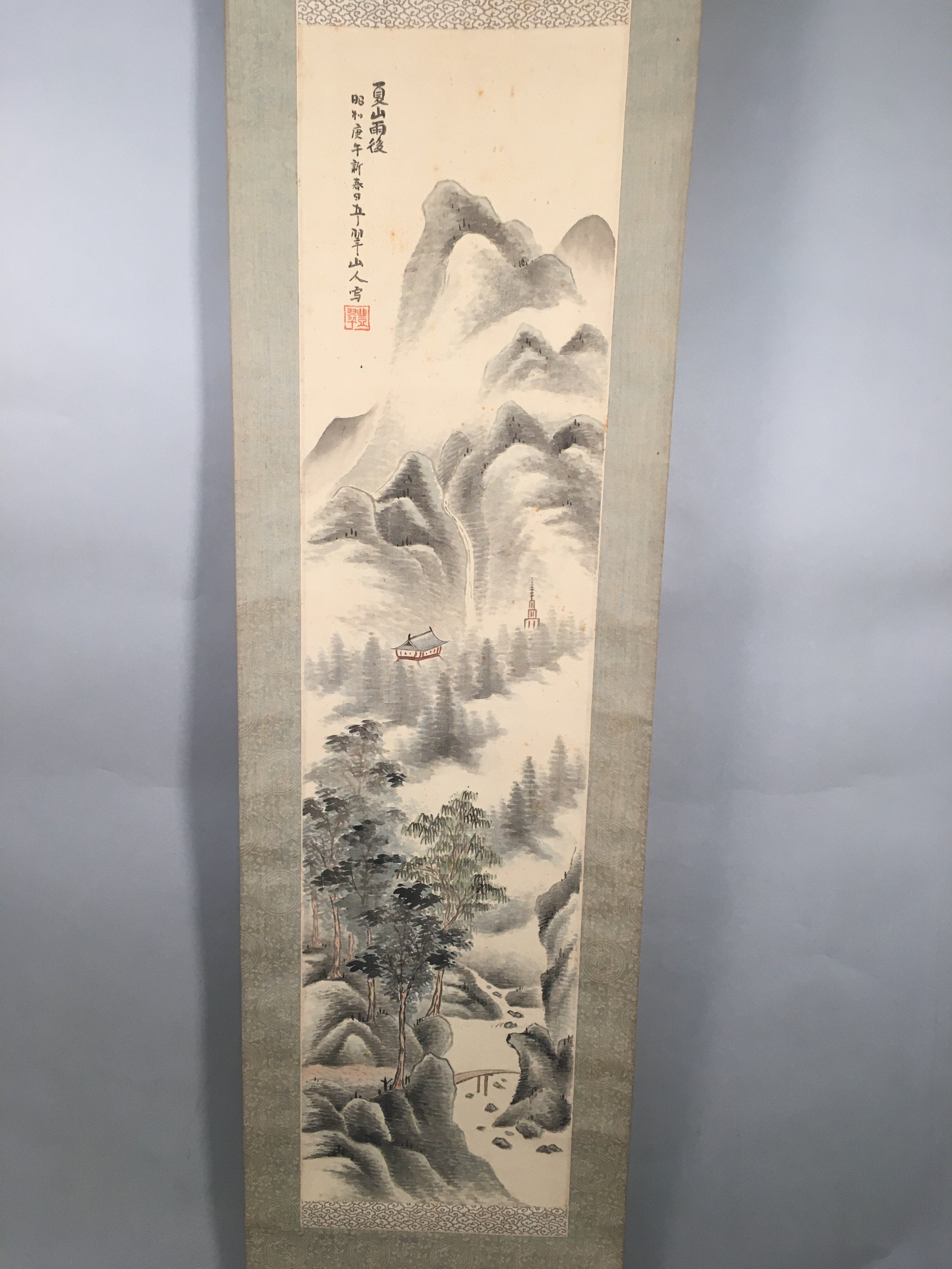 Japanese Hanging Scroll Vtg Kakejiku Kakemono Painting Mountain River SC583