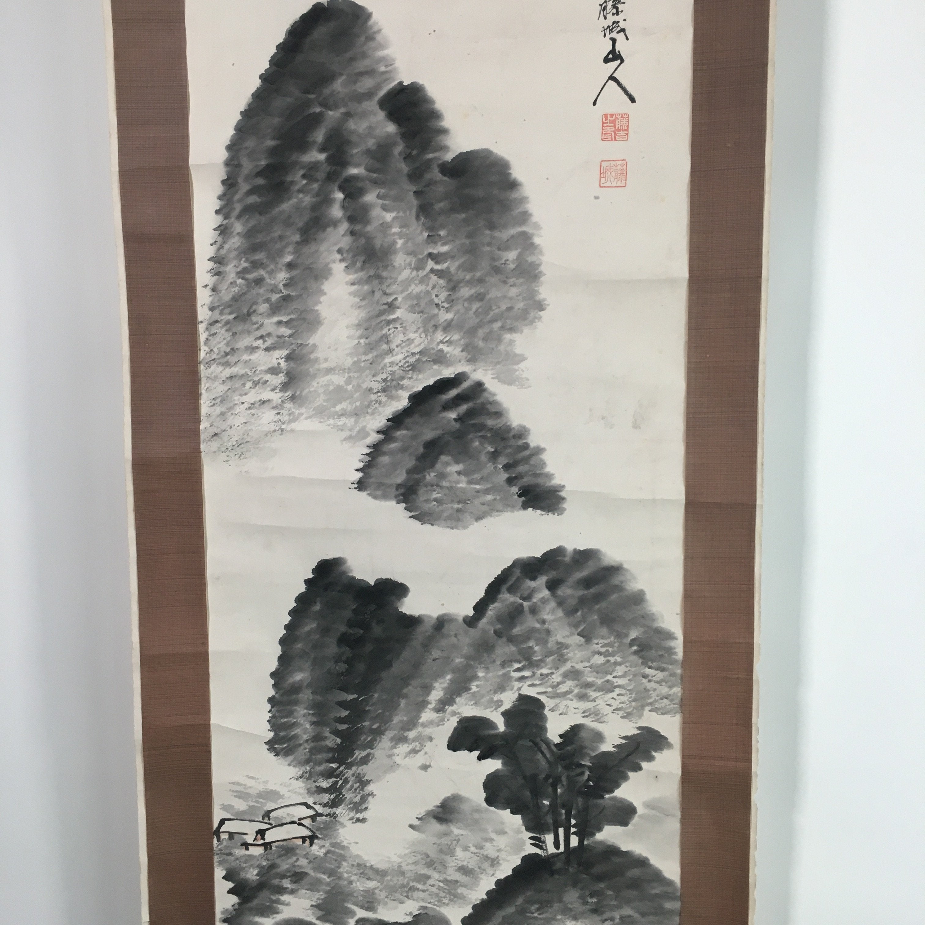 Japanese Hanging Scroll Vtg Kakejiku Kakemono Painting Mountain landscape SC666