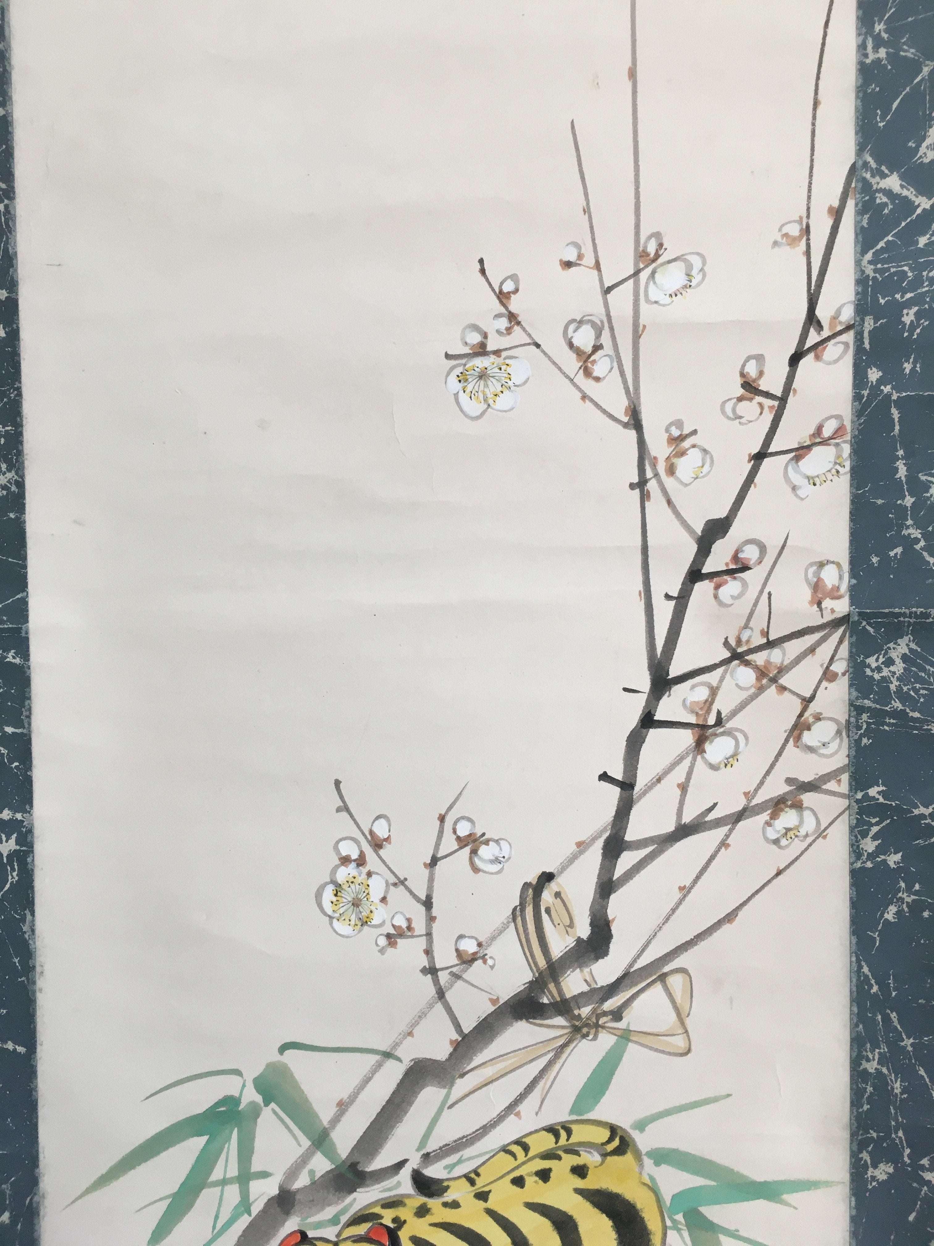 Japanese Hanging Scroll Vtg Kakejiku Kakemono Painting Plum Blossom Tiger SC694