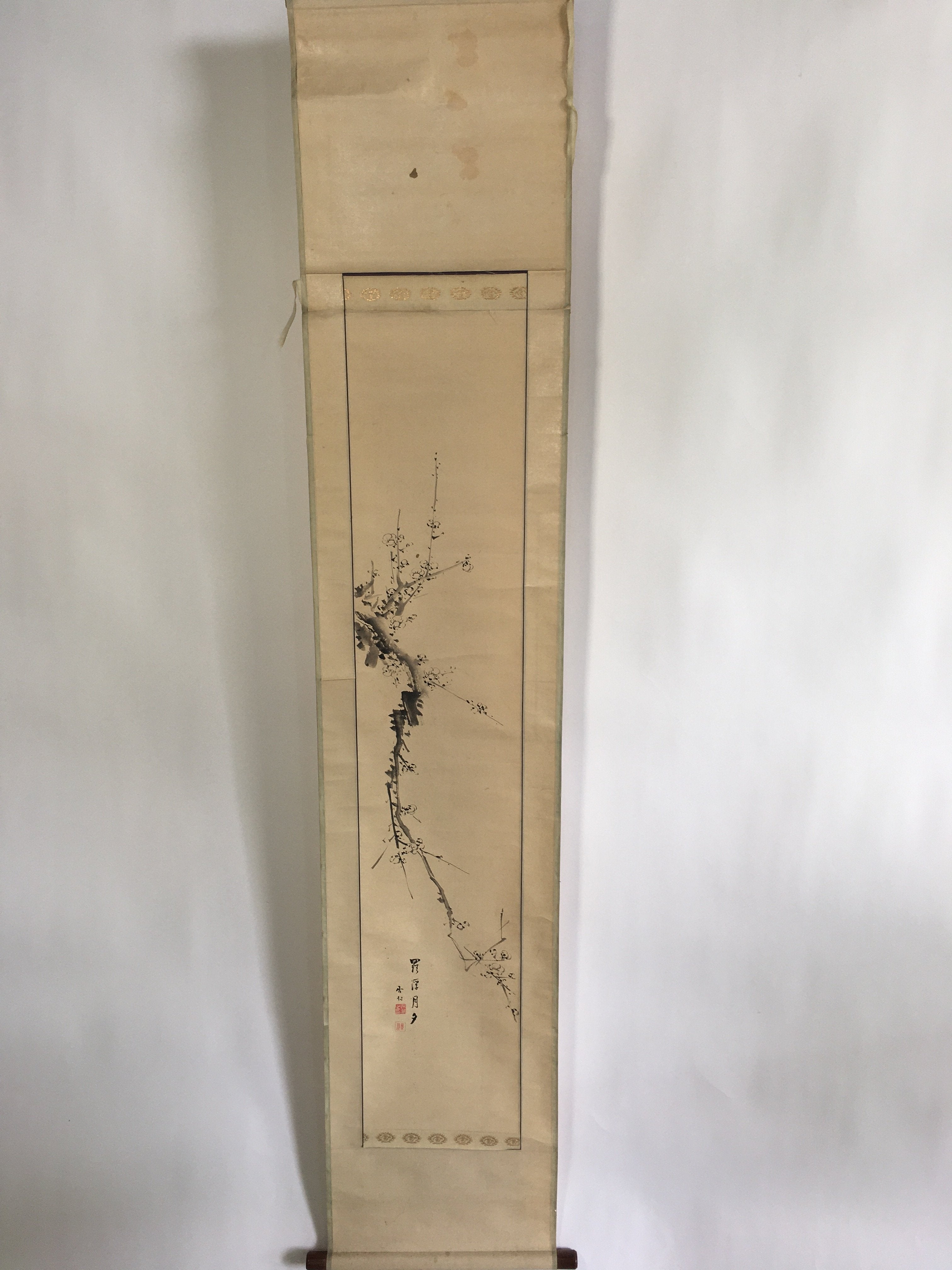 Japanese Hanging Scroll Vtg Kakejiku Kakemono Painting Plum blossoms SC685
