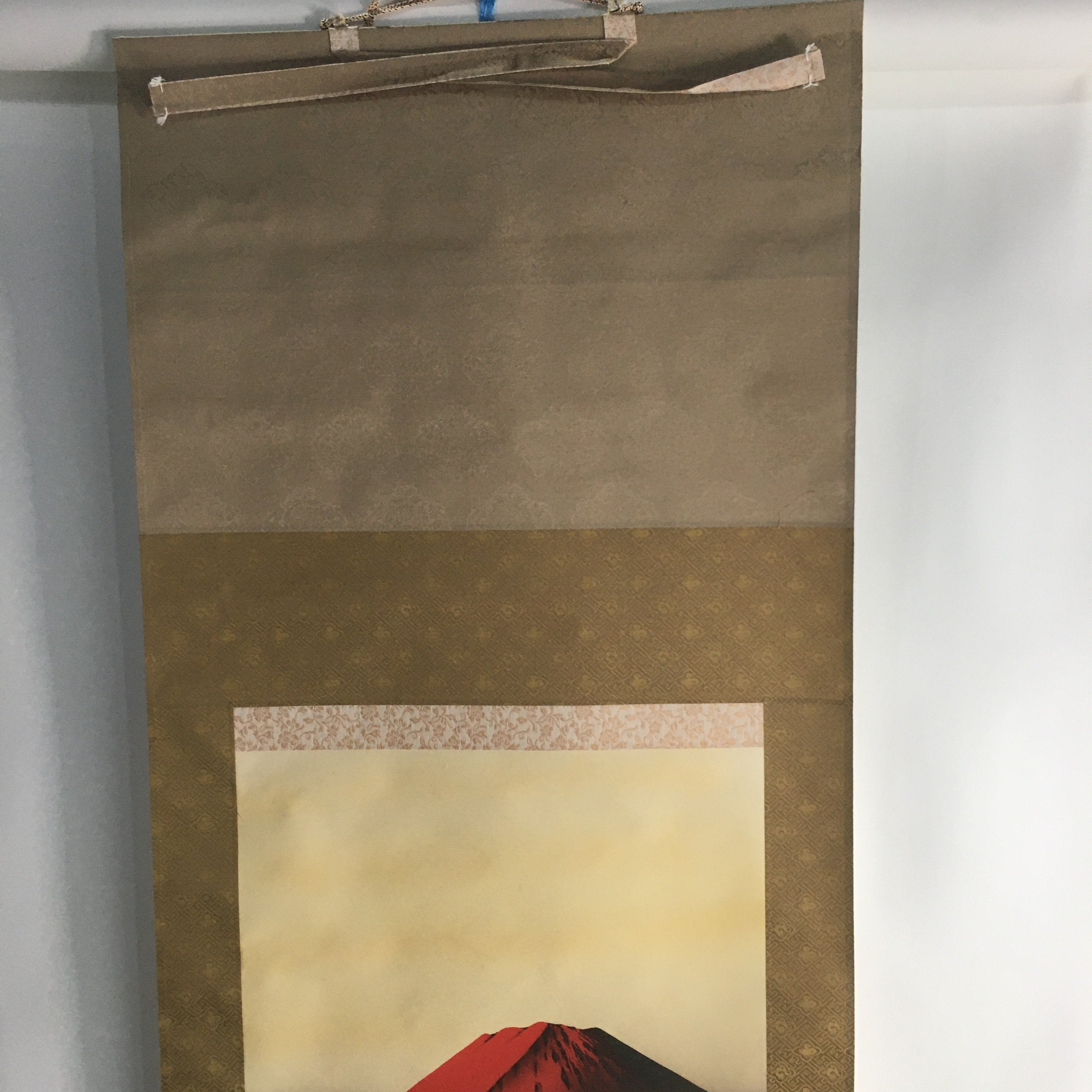 Japanese Hanging Scroll Vtg Kakejiku Kakemono Painting Red Mount Fuji SC653