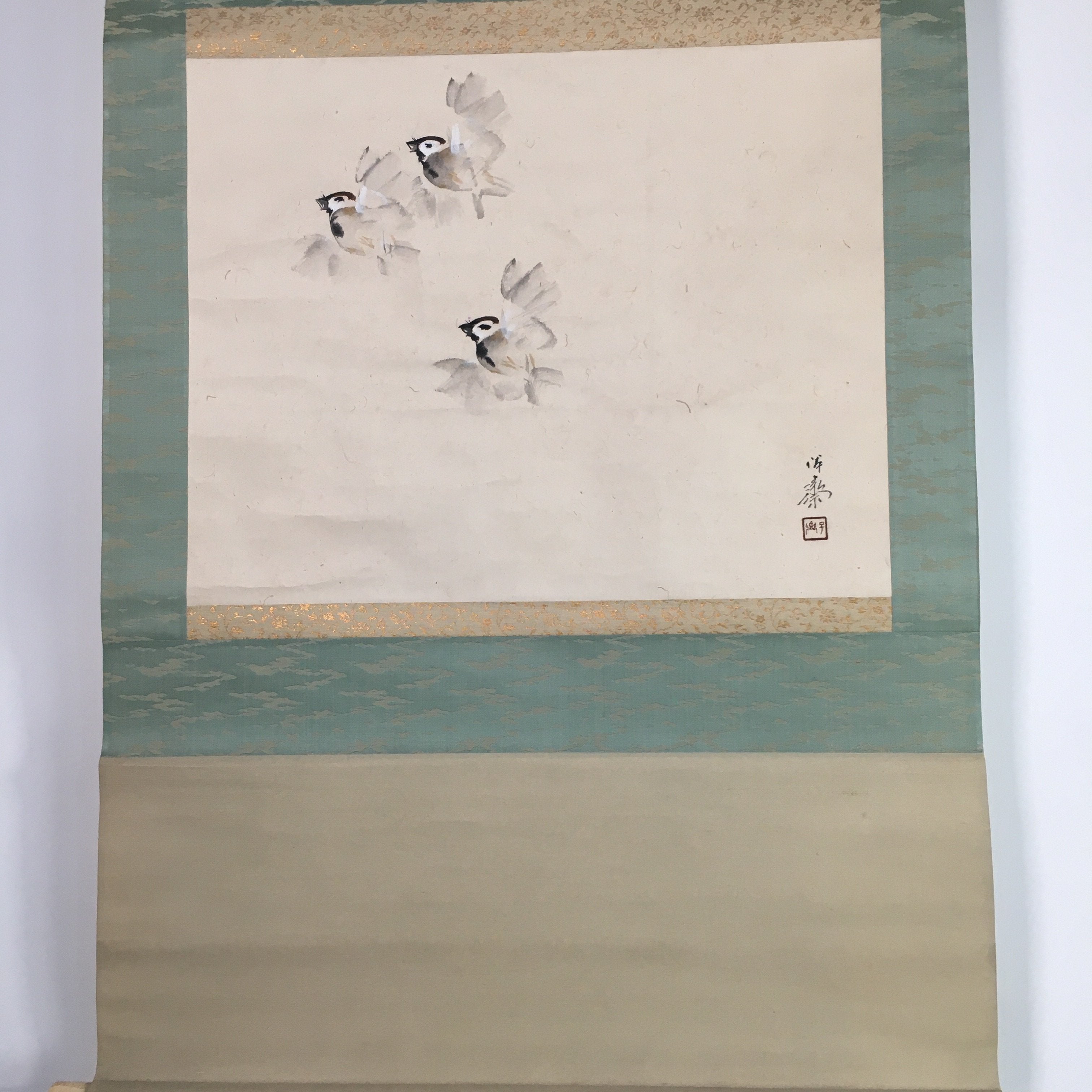 Japanese Hanging Scroll Vtg Kakejiku Kakemono Painting Swallows Fly SC663