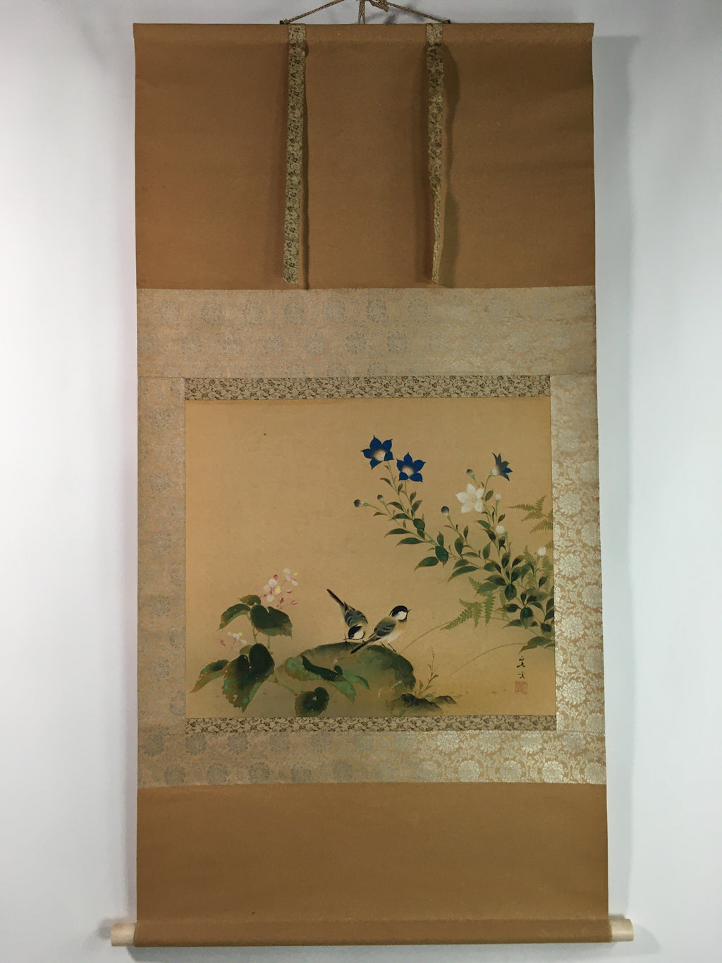 Japanese Hanging Scroll Vtg Kakejiku Kakemono Small Birds Flower SC722