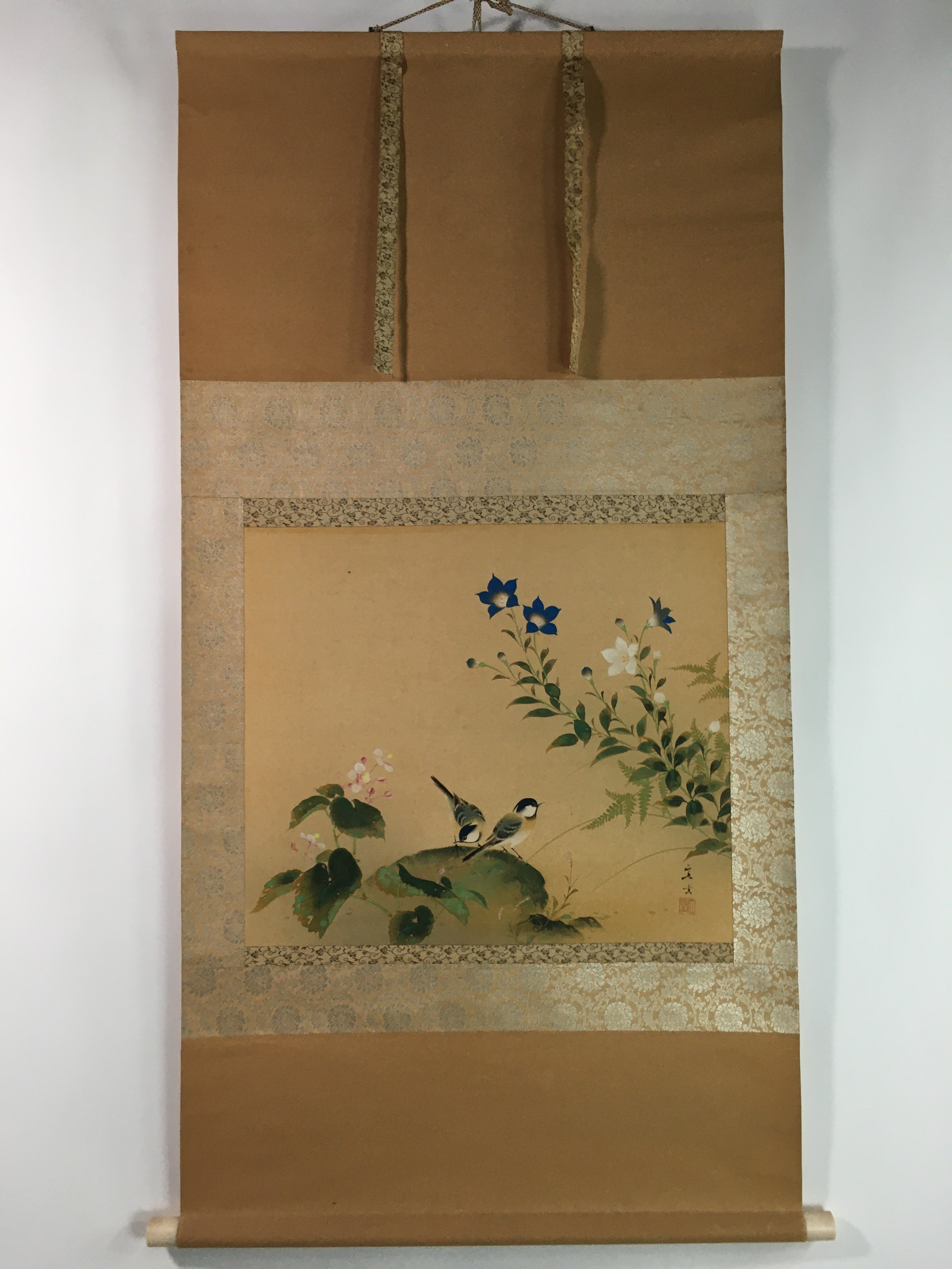 Japanese Hanging Scroll Vtg Kakejiku Kakemono Small Birds Flower SC722