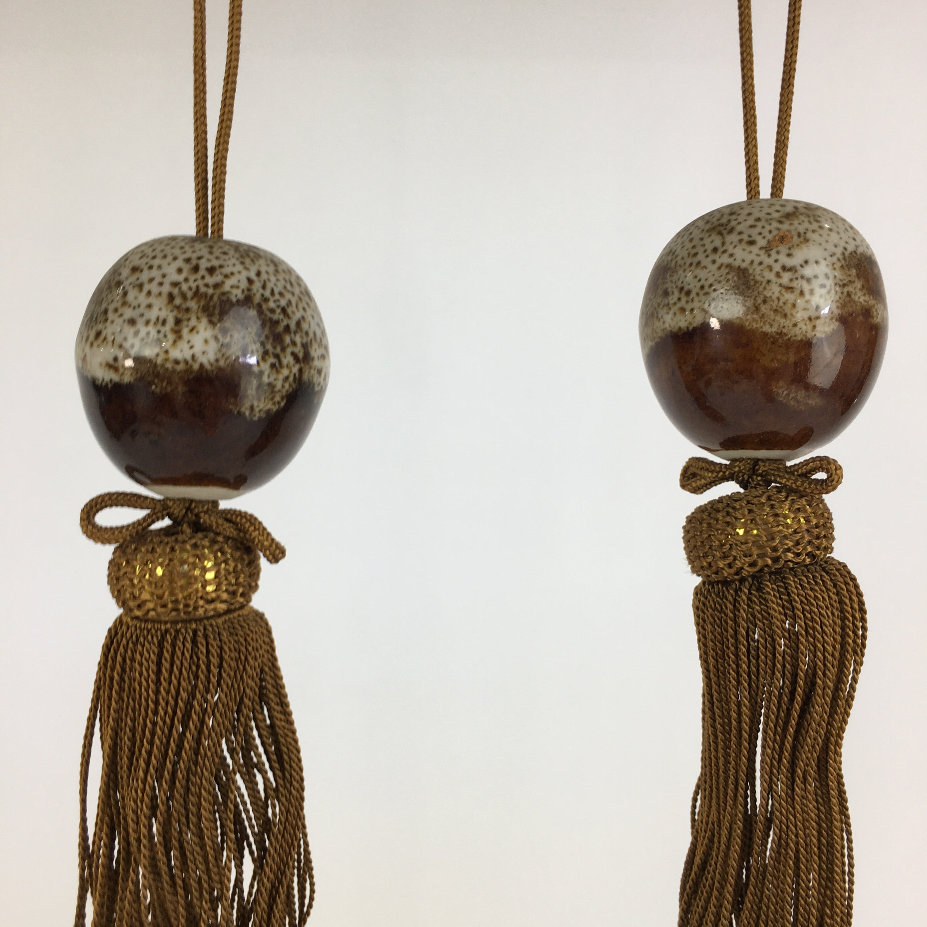 Japanese Hanging Scroll Weights Vtg Fuchin Porcelain Brown Tassel FC277