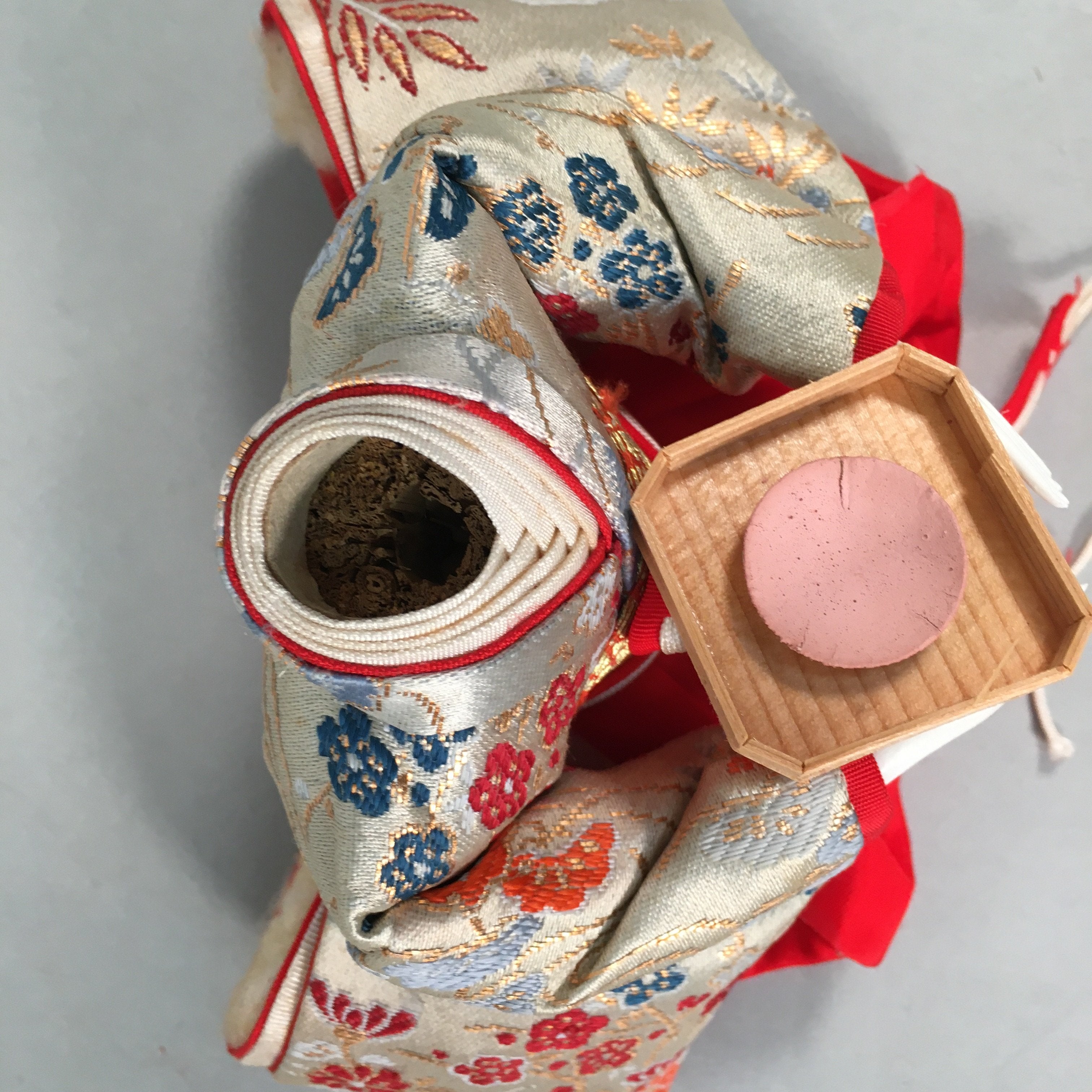Japanese Hina Doll Court Lady Vtg Girls Day Decor Kimono Woman Sitting ID369