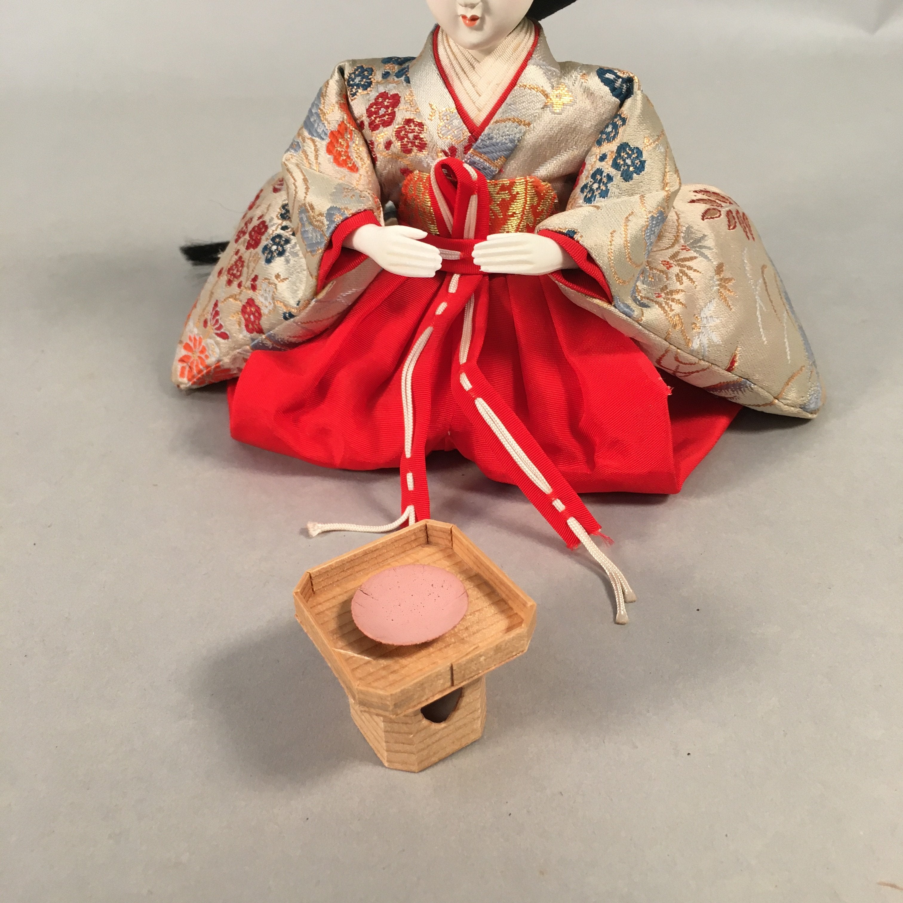 Japanese Hina Doll Court Lady Vtg Girls Day Decor Kimono Woman Sitting ID369