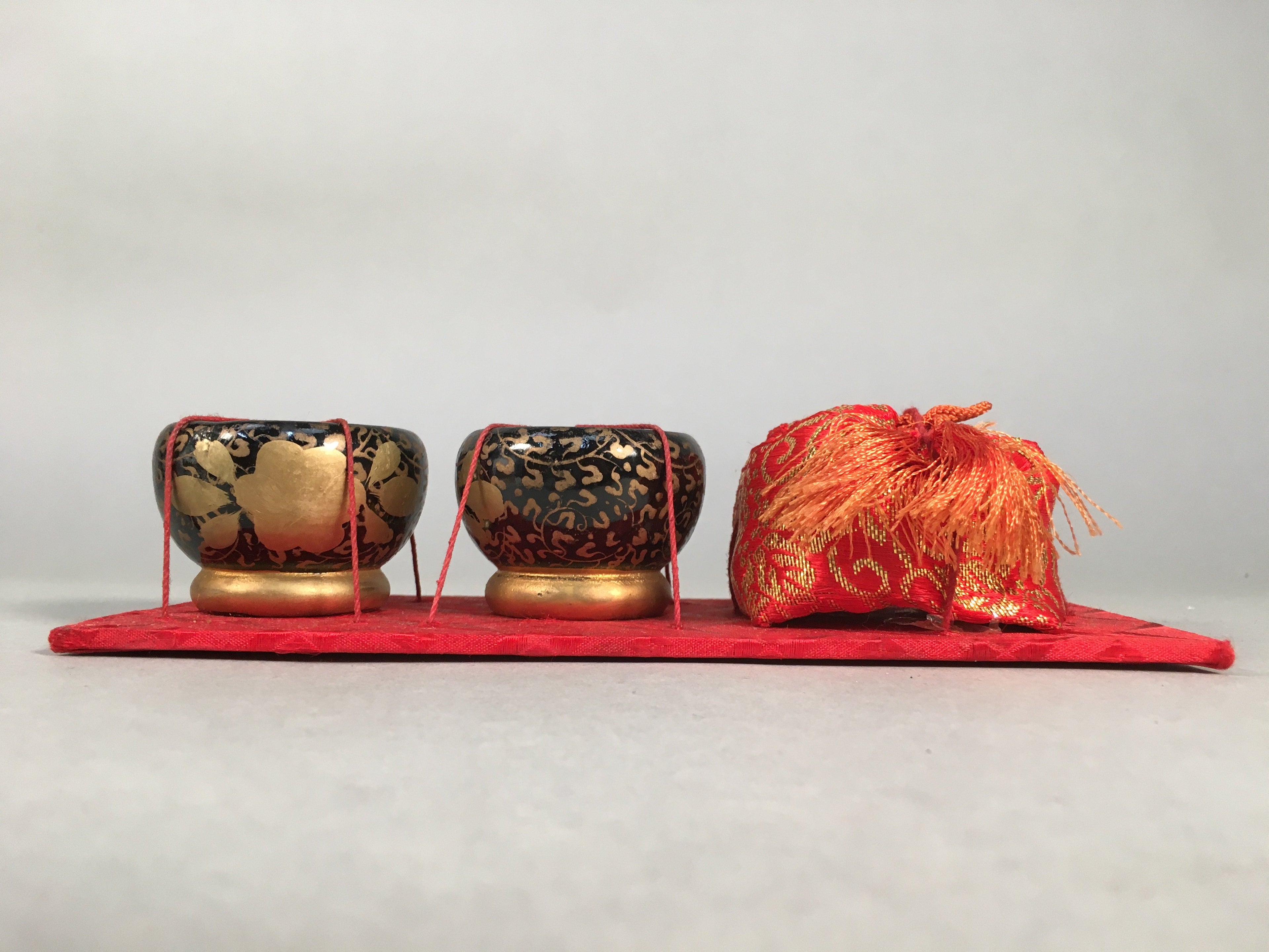 Japanese Hina Doll Miniature Furniture Vtg Fire Pit Clothes Bag Hibachi ID287