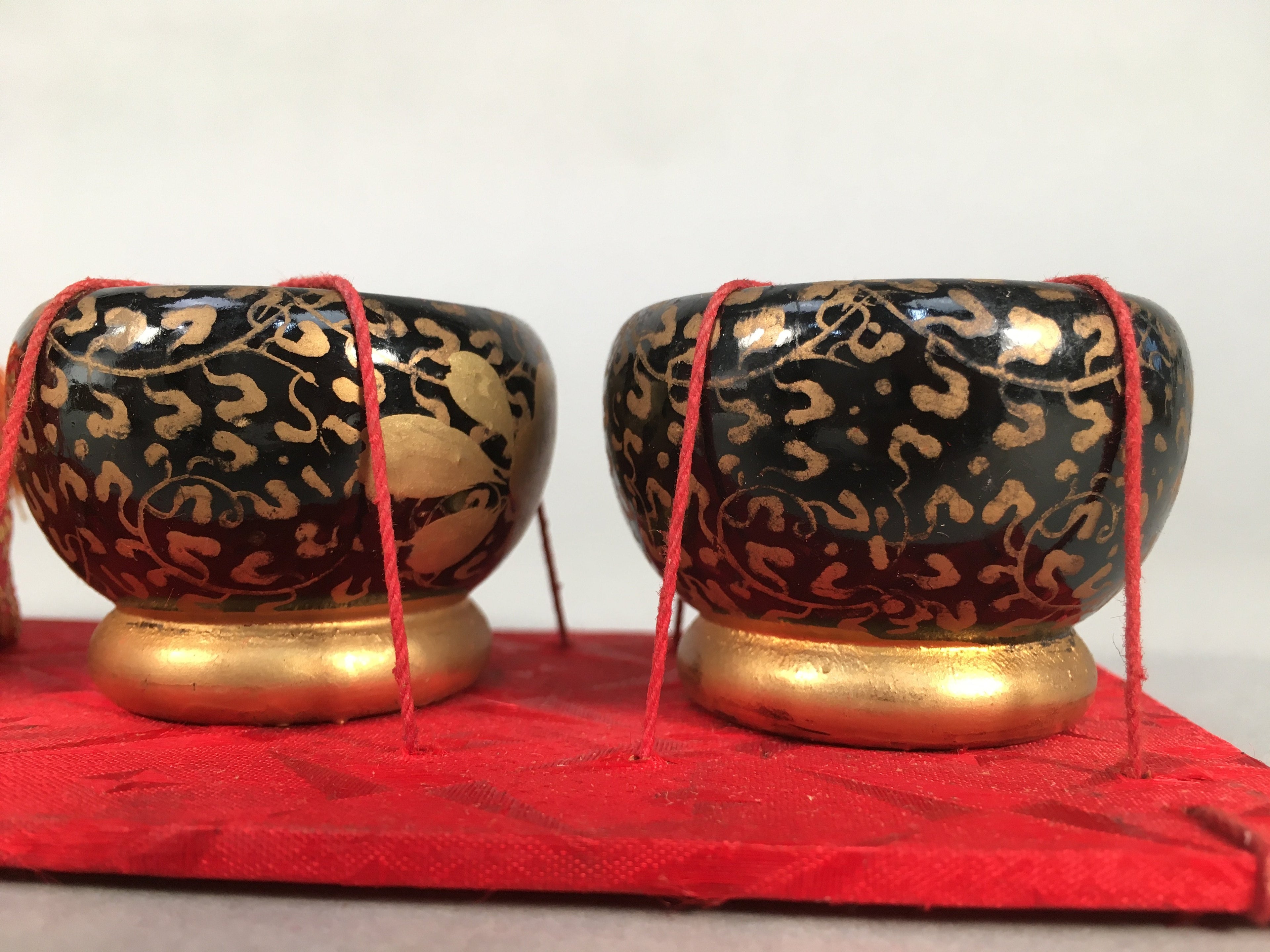 Japanese Hina Doll Miniature Furniture Vtg Fire Pit Clothes Bag Hibachi ID287