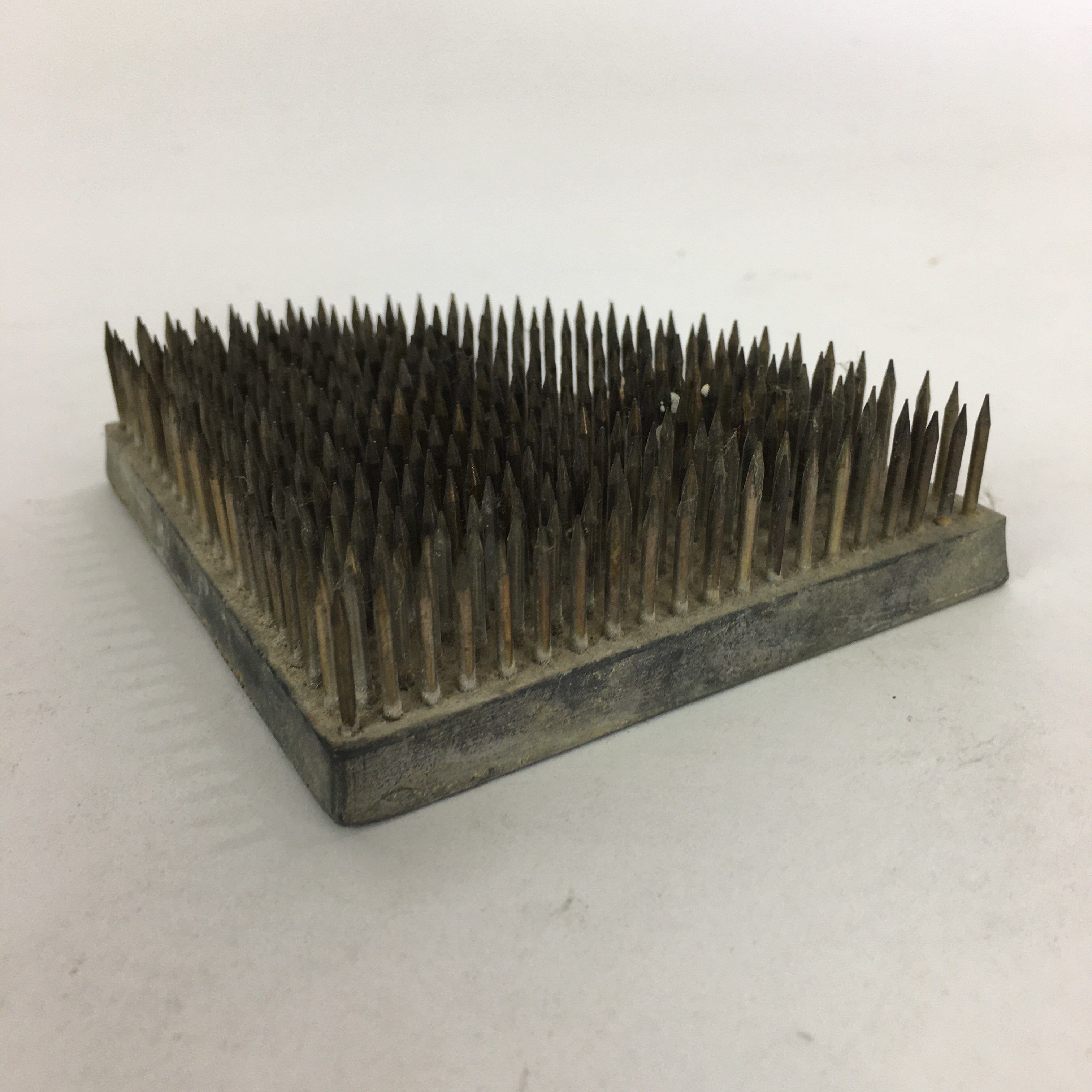 Japanese Ikebana Kenzan Flower Arrangement Tool Vtg Needle Holder Pin KZ36